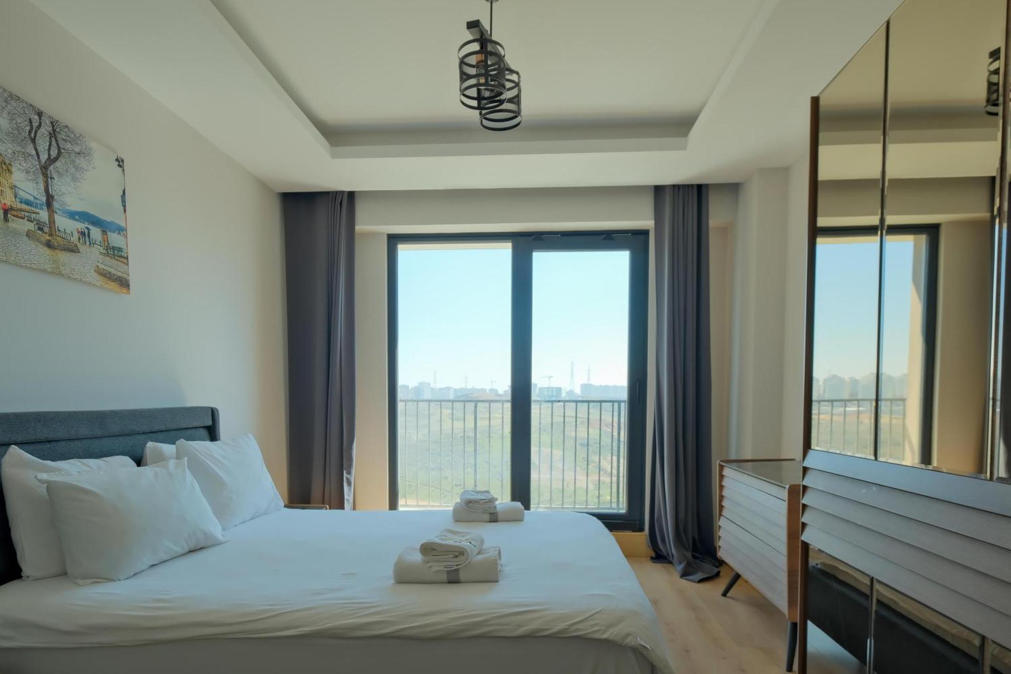 Apartment Grand By Newinn