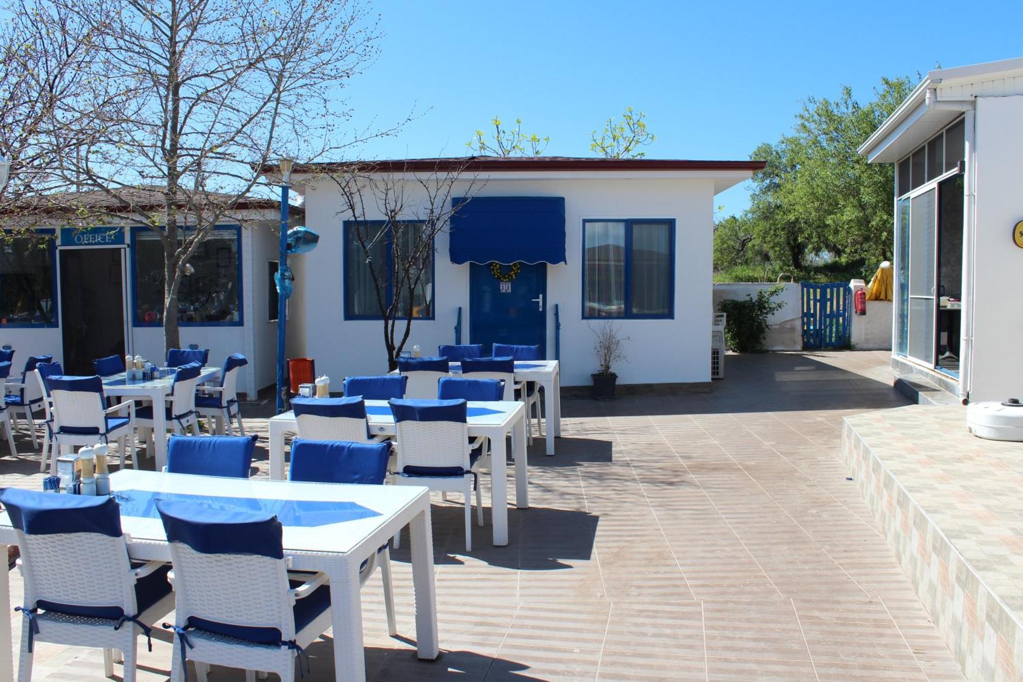 Mavi & Restaurant 2*