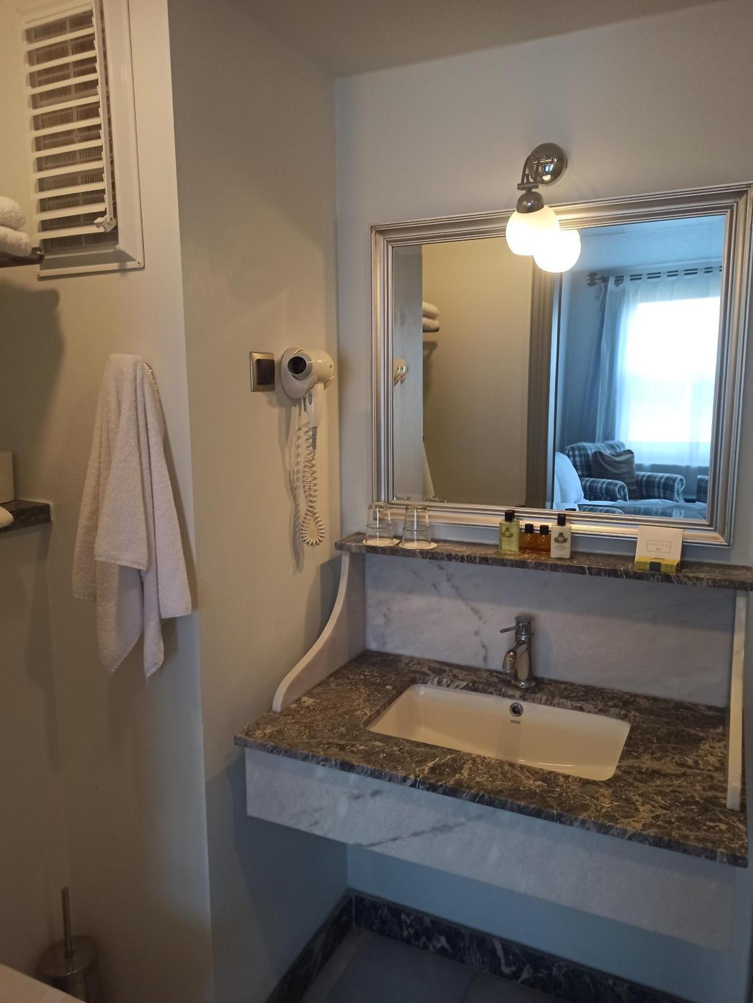 Hotel Cunda Labris 3*
