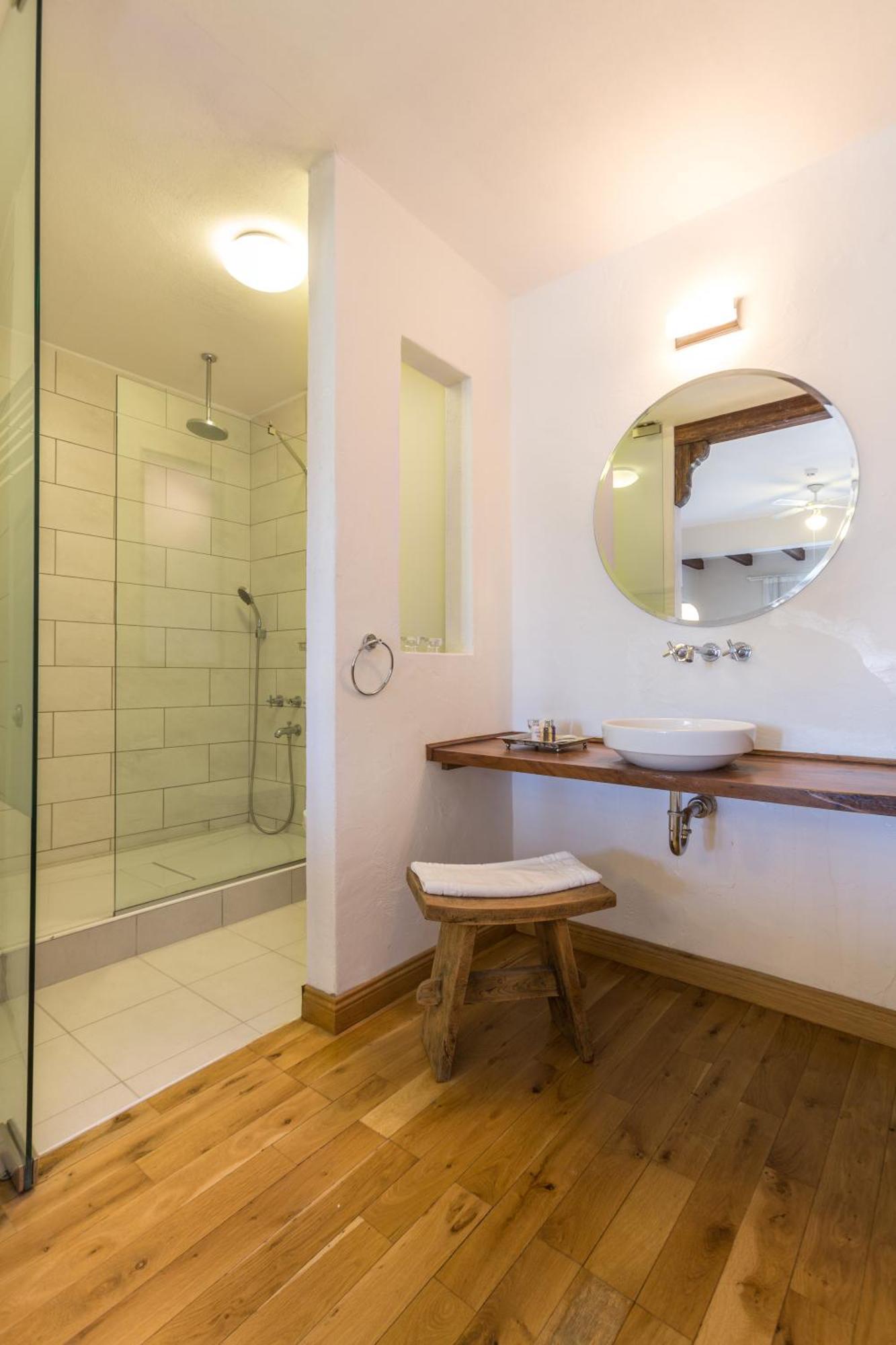 Luce Design - Special Category Hotel