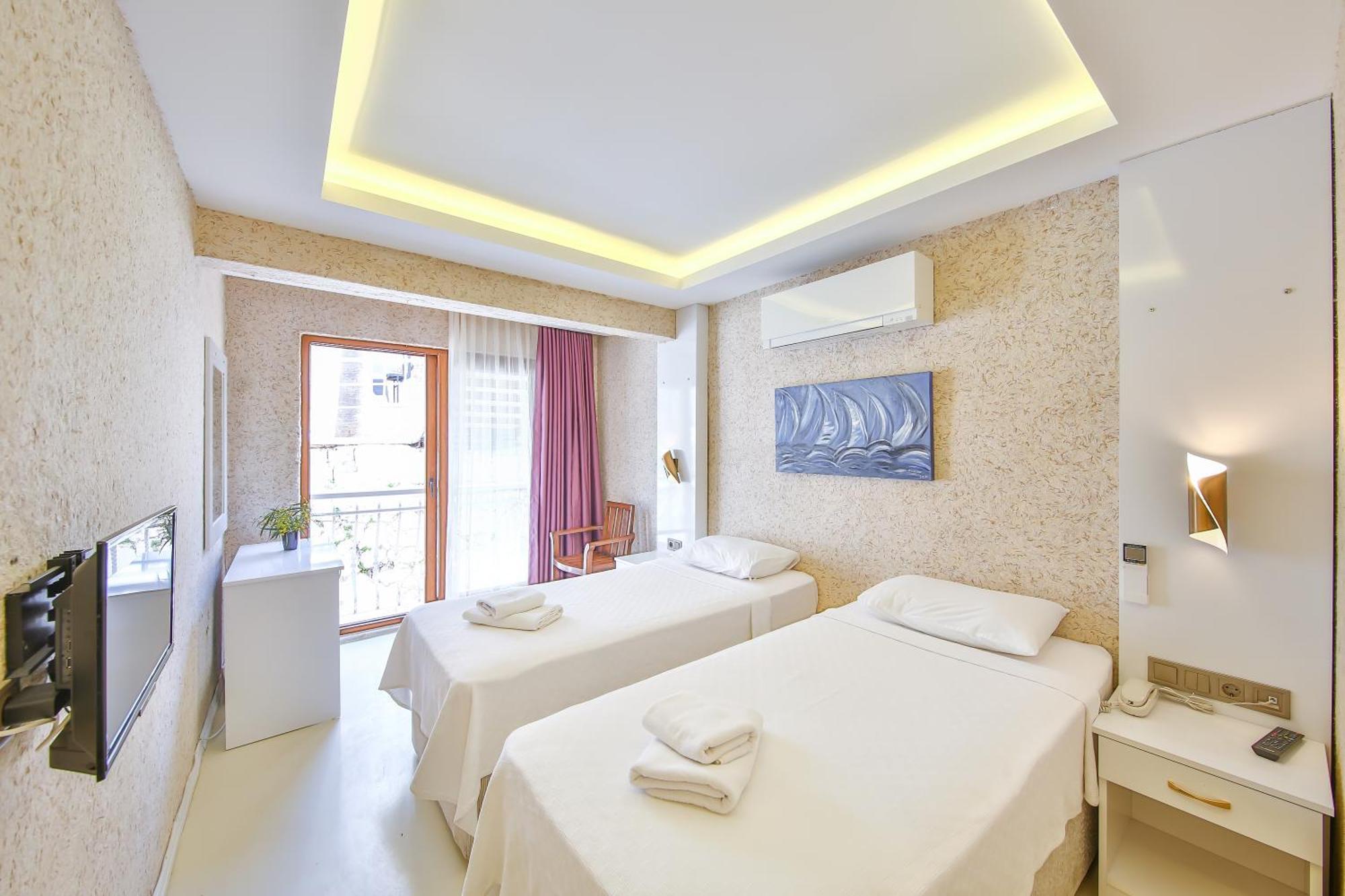 No37 Hotel 3*