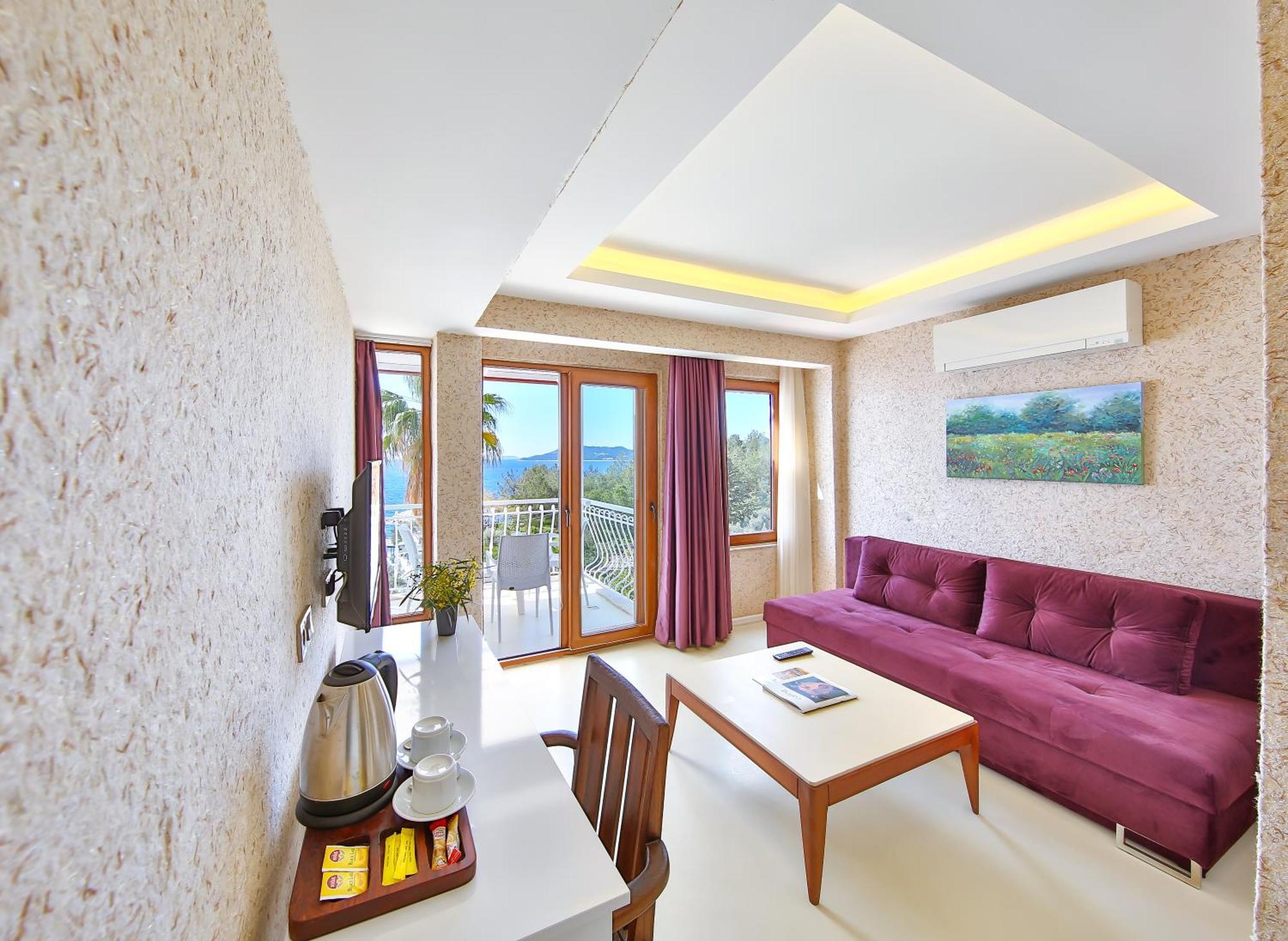 No37 Hotel 3*