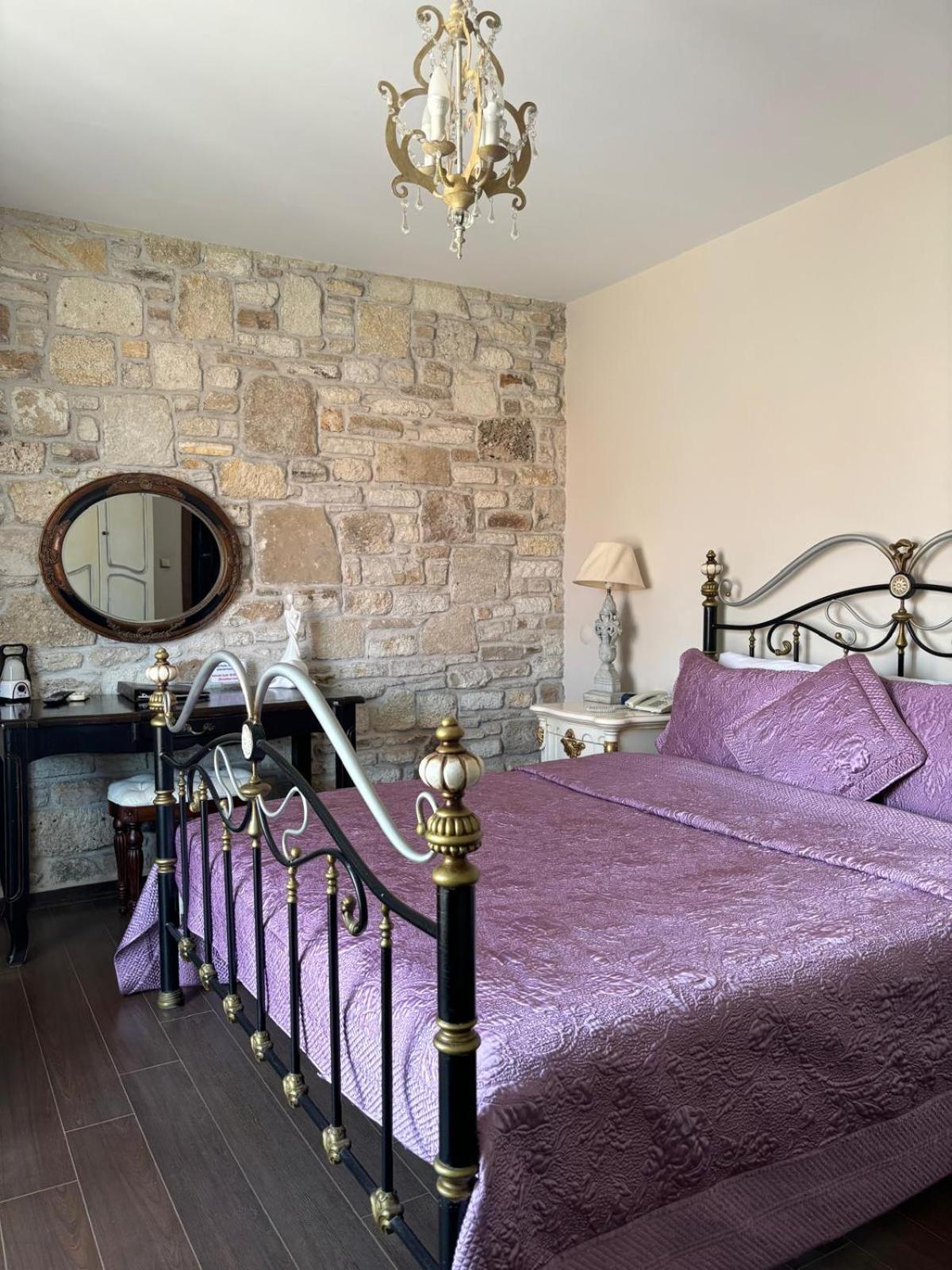 Griffon Hotel 3*