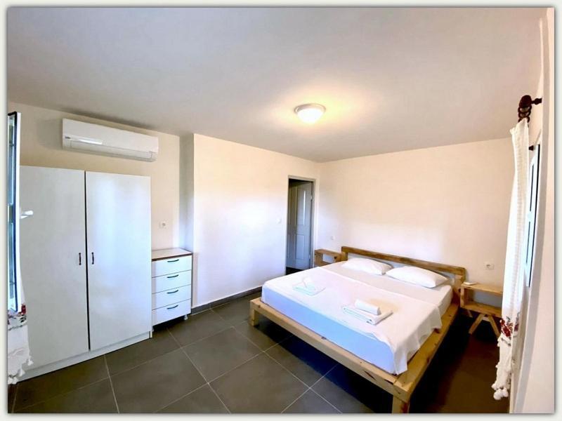 Montenegro Hotel *