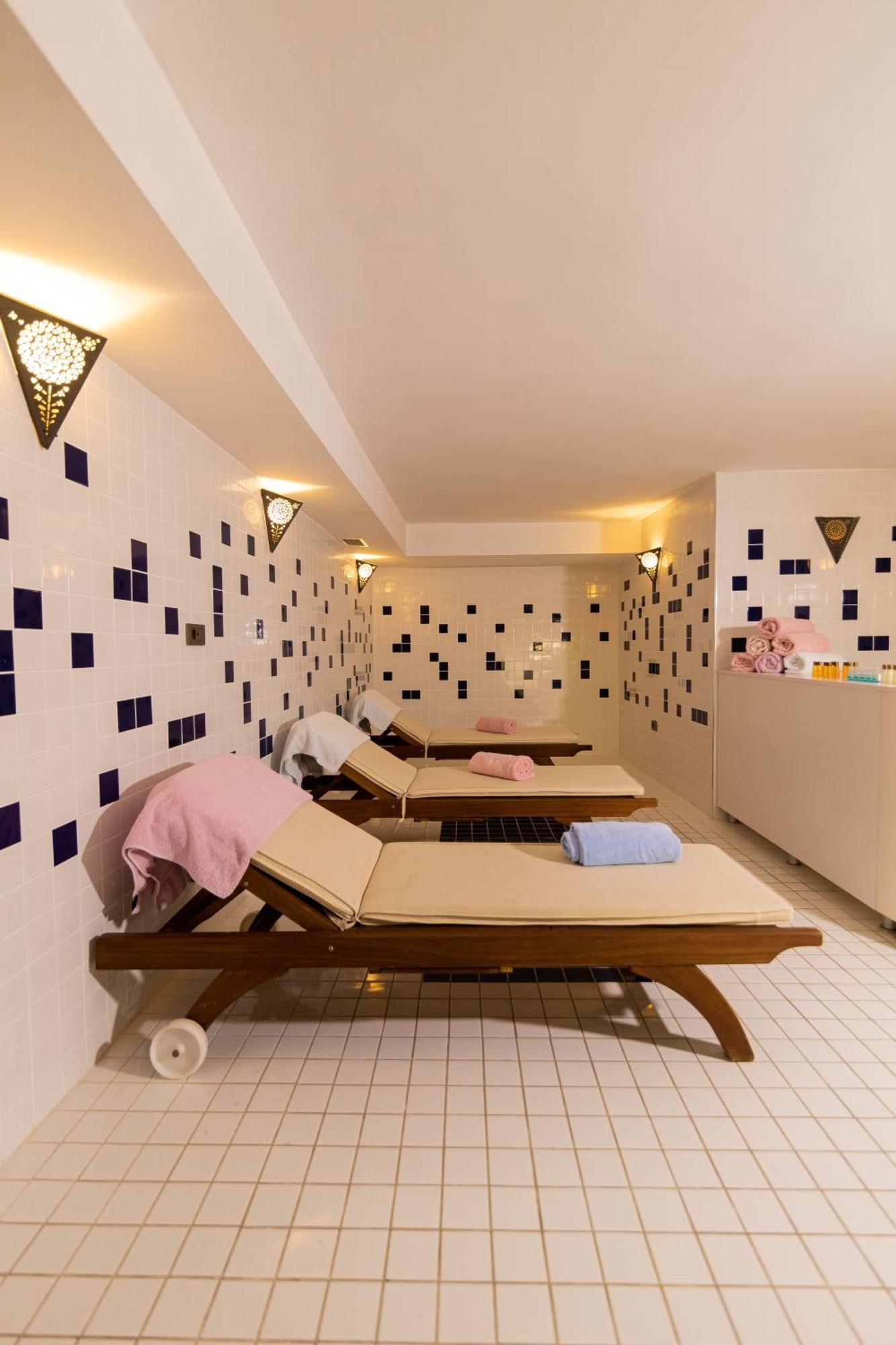 Hotel Tilya 4*