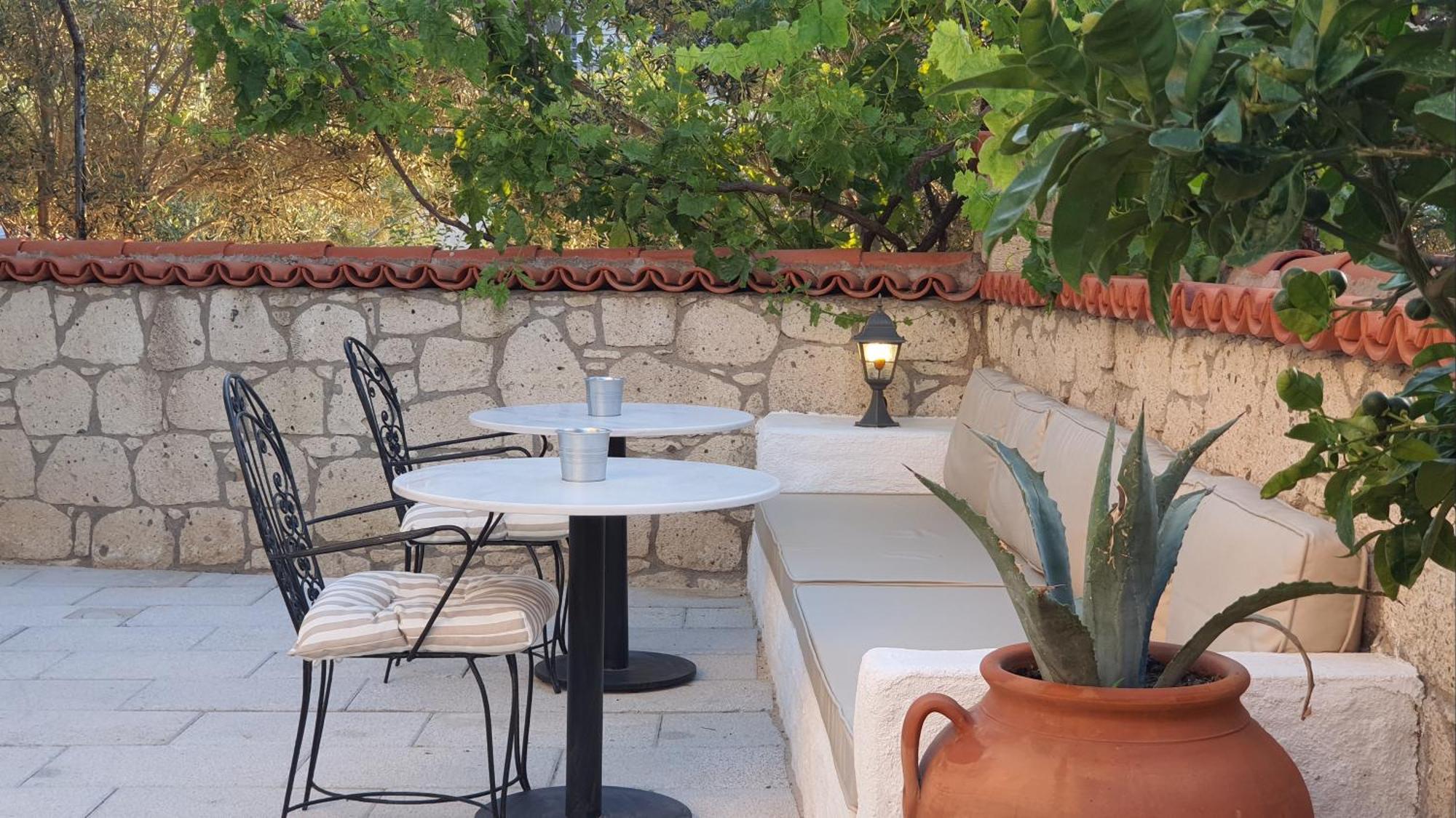 Adelfia Alacati