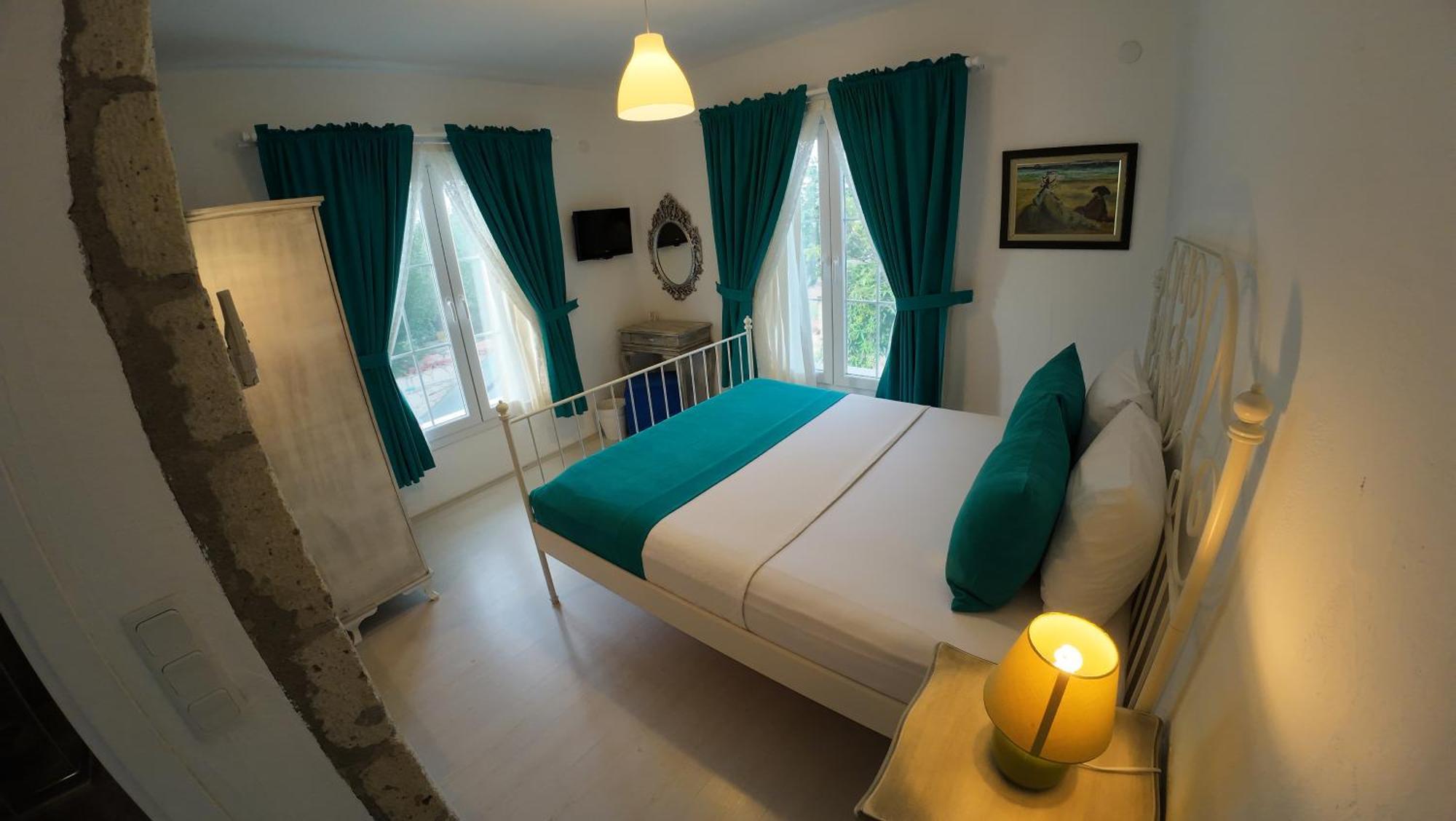 Hotel Adelfia