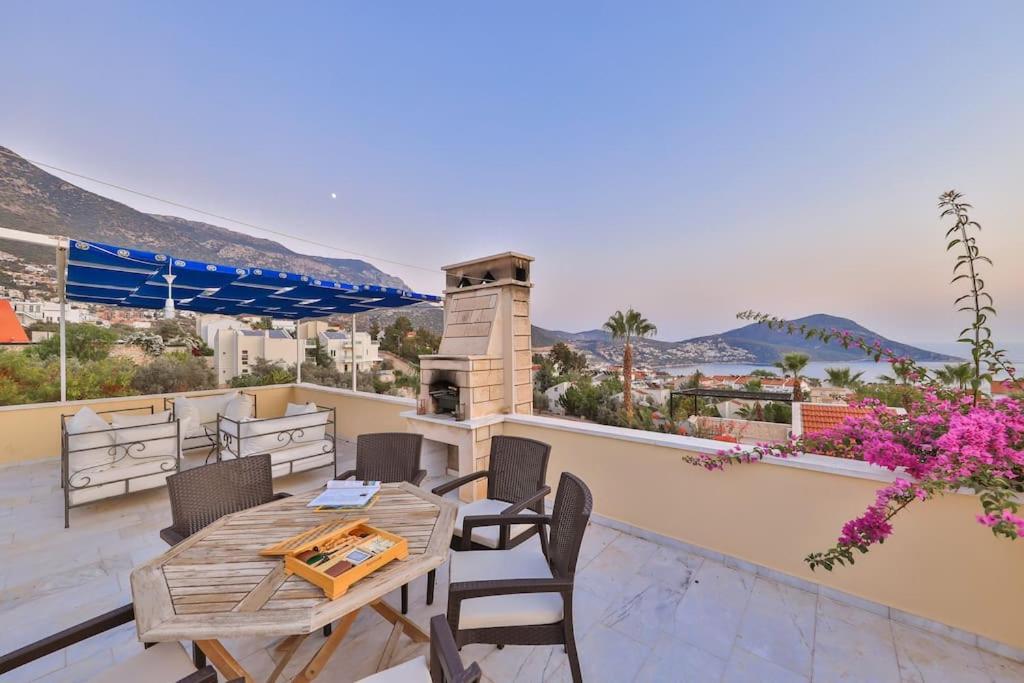 Caretta * Kalkan