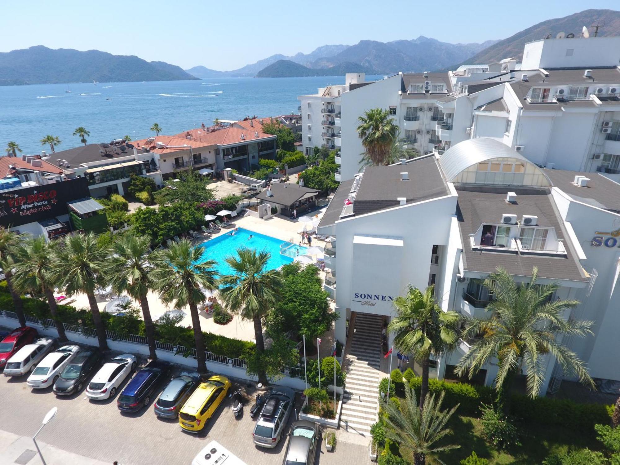 Hotel Sonnen 3*