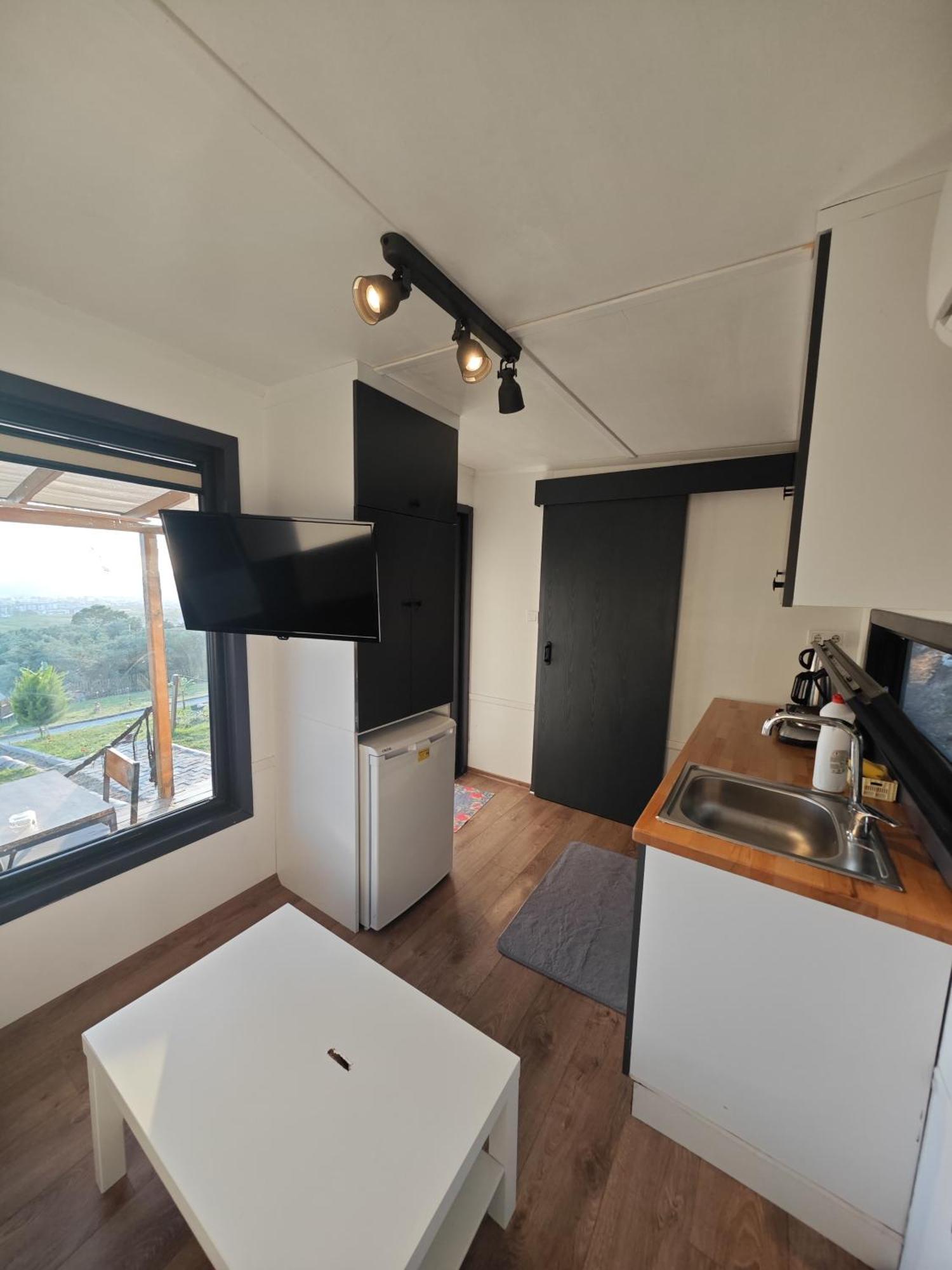 Tiny Mini House *
