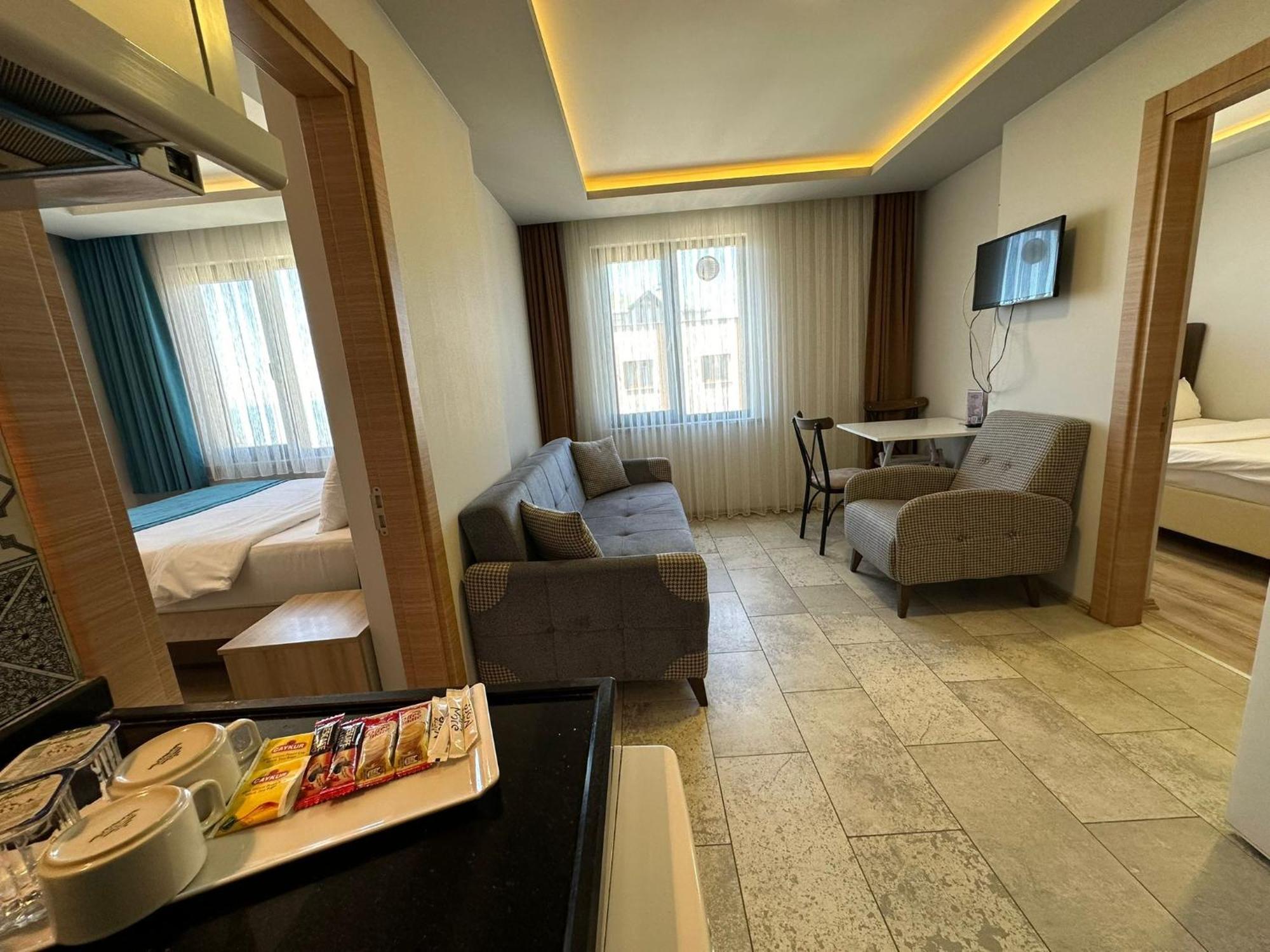 Aparthotel Gloria 4*
