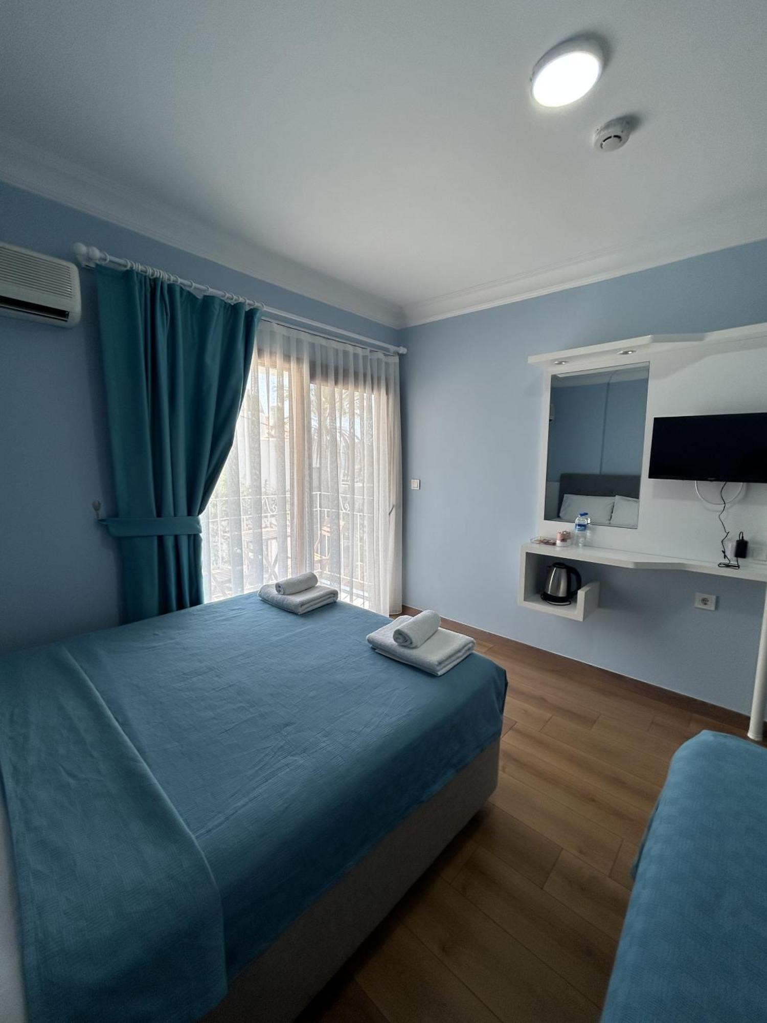 Bed & Breakfast Marquis Blue *