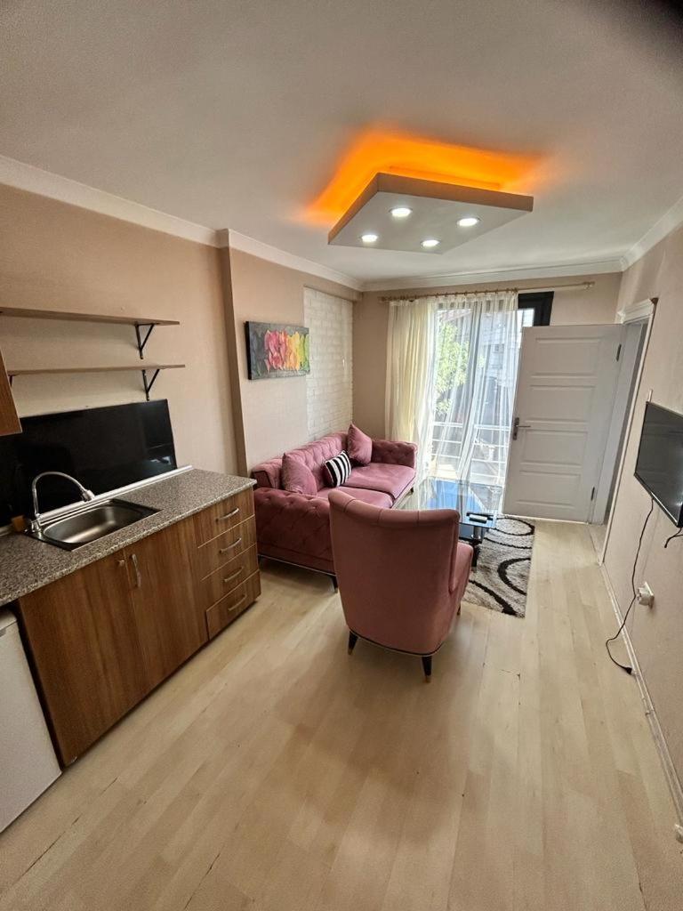 Aparthotel Hypatia *