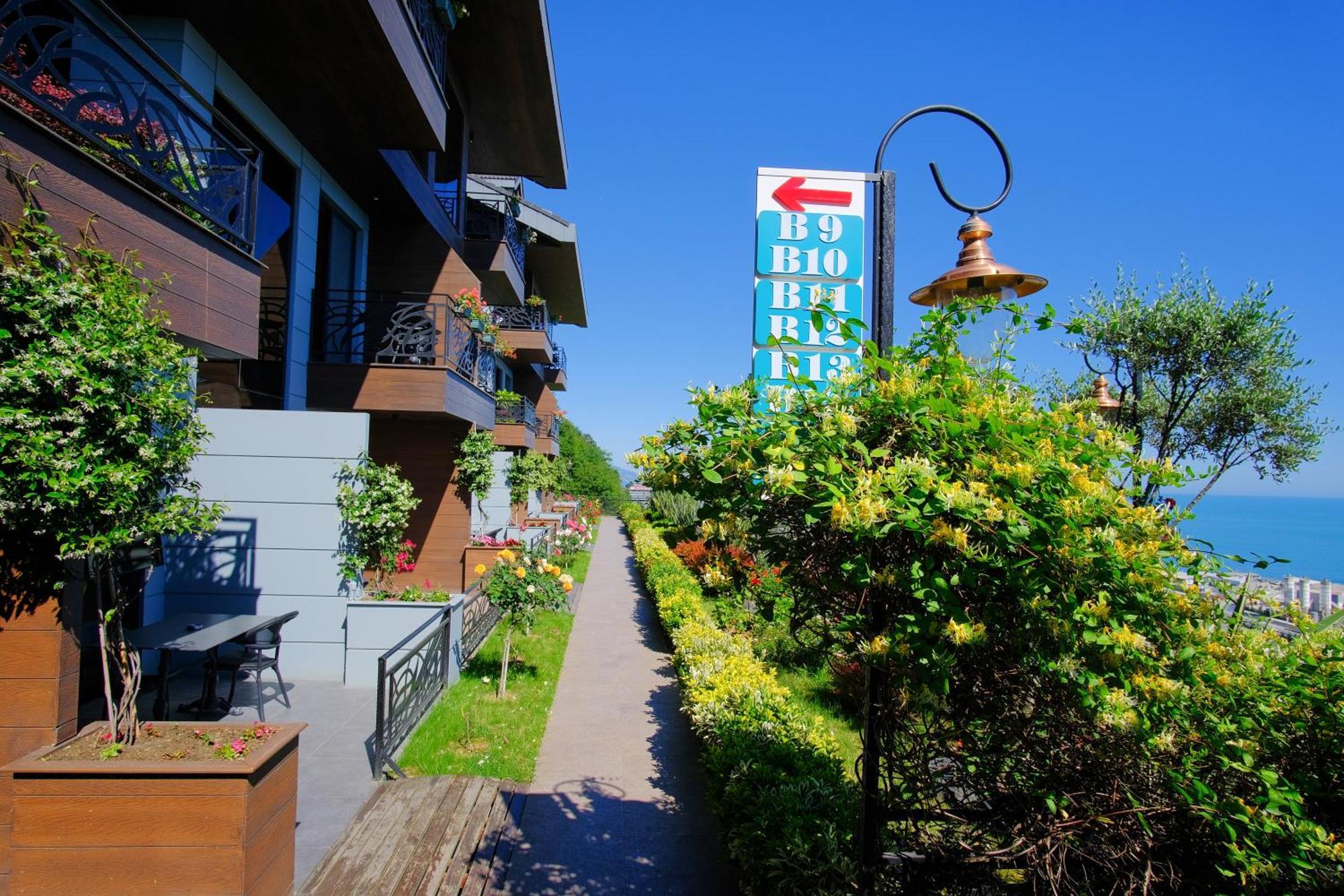 Peerless Hotel 3*