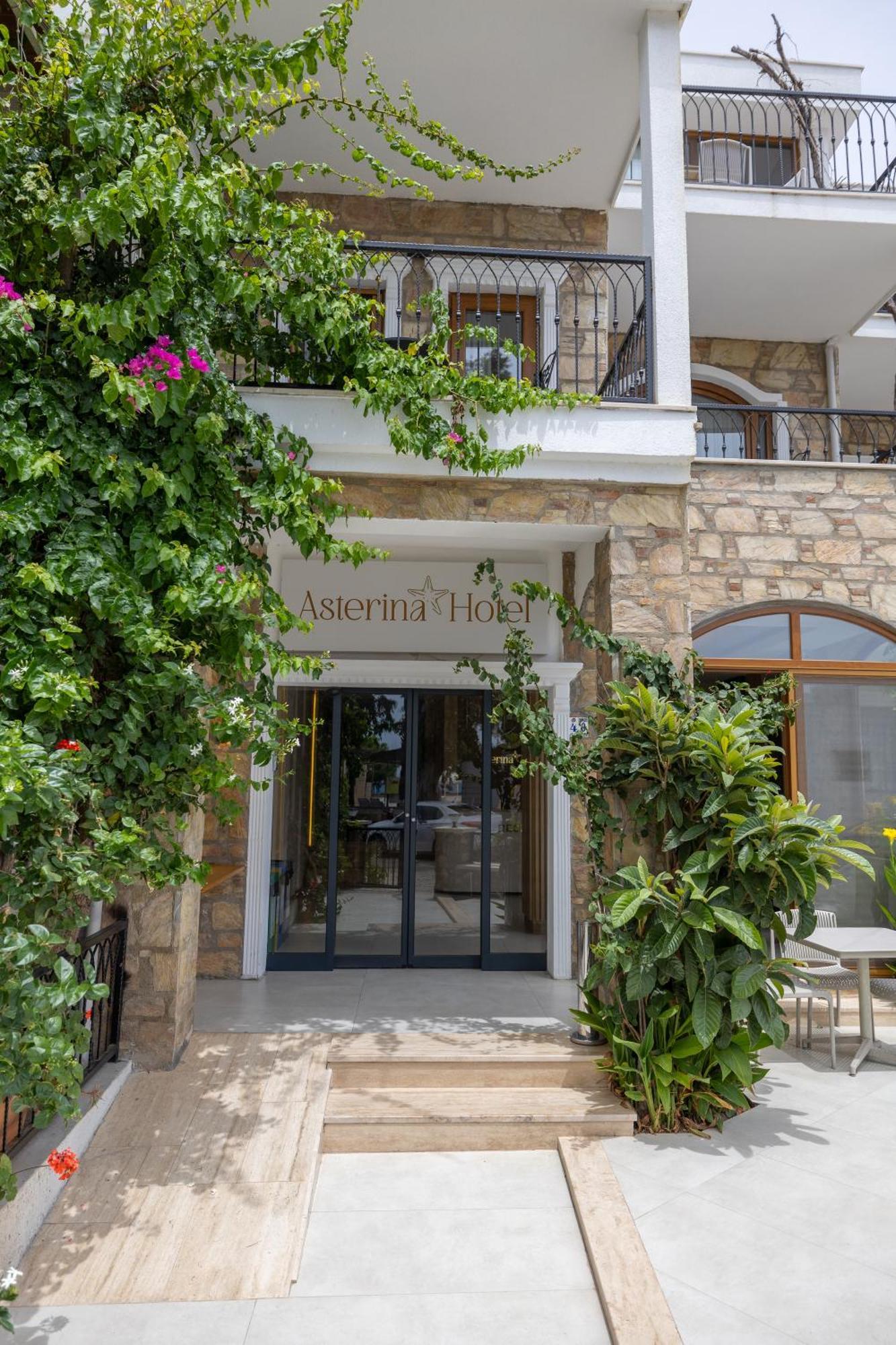 Asterina Aparthotel
