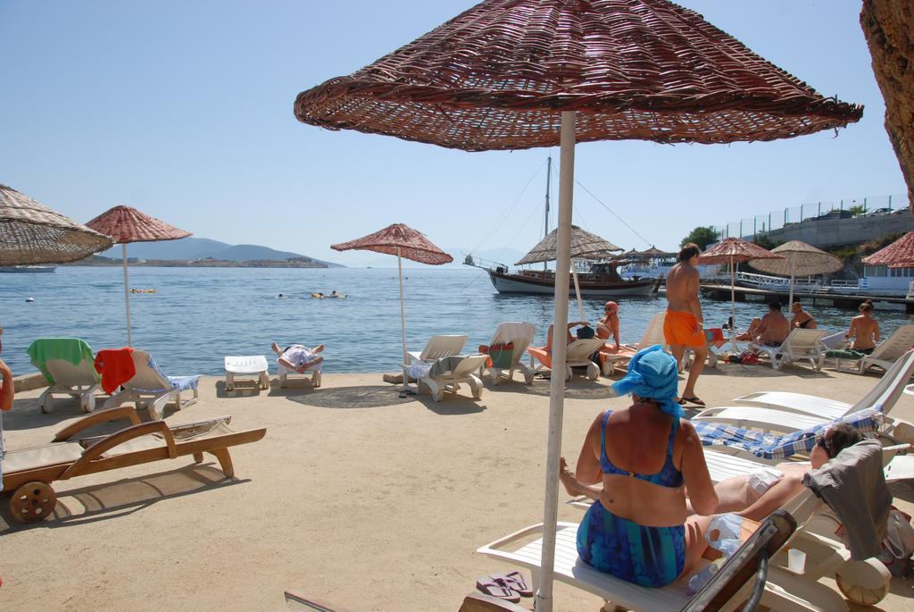 Hotel Akvaryum 3*