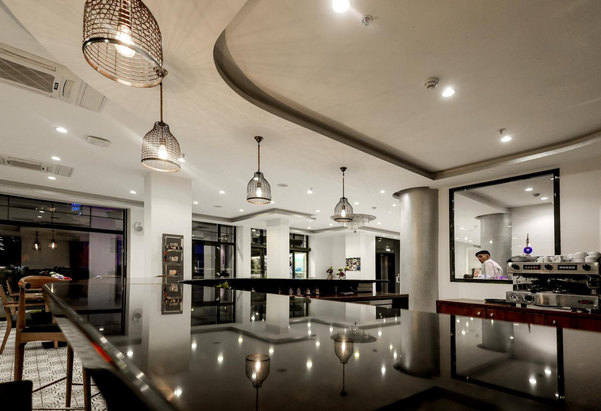 Hotel Asli