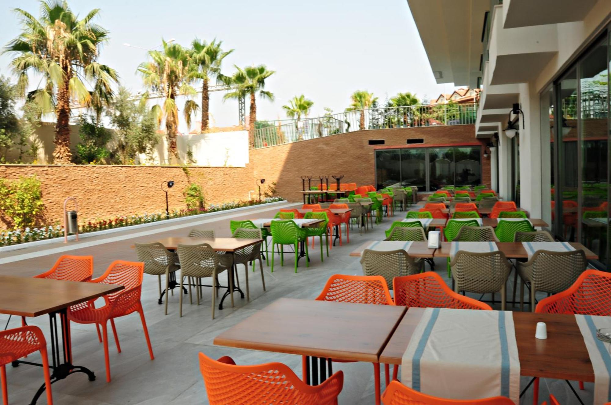 Orfeus Queen Hotel