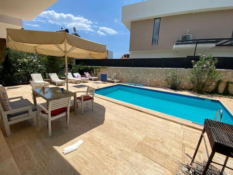 Leton Kleo - Center Villa *