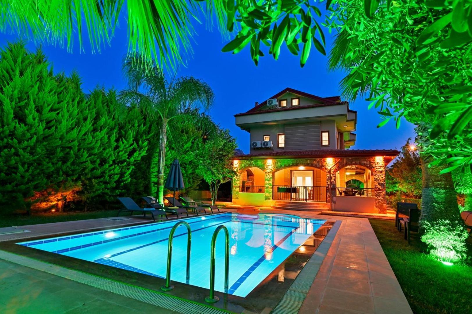 Kalamos Private For 10 People In Hisaroenue Villa