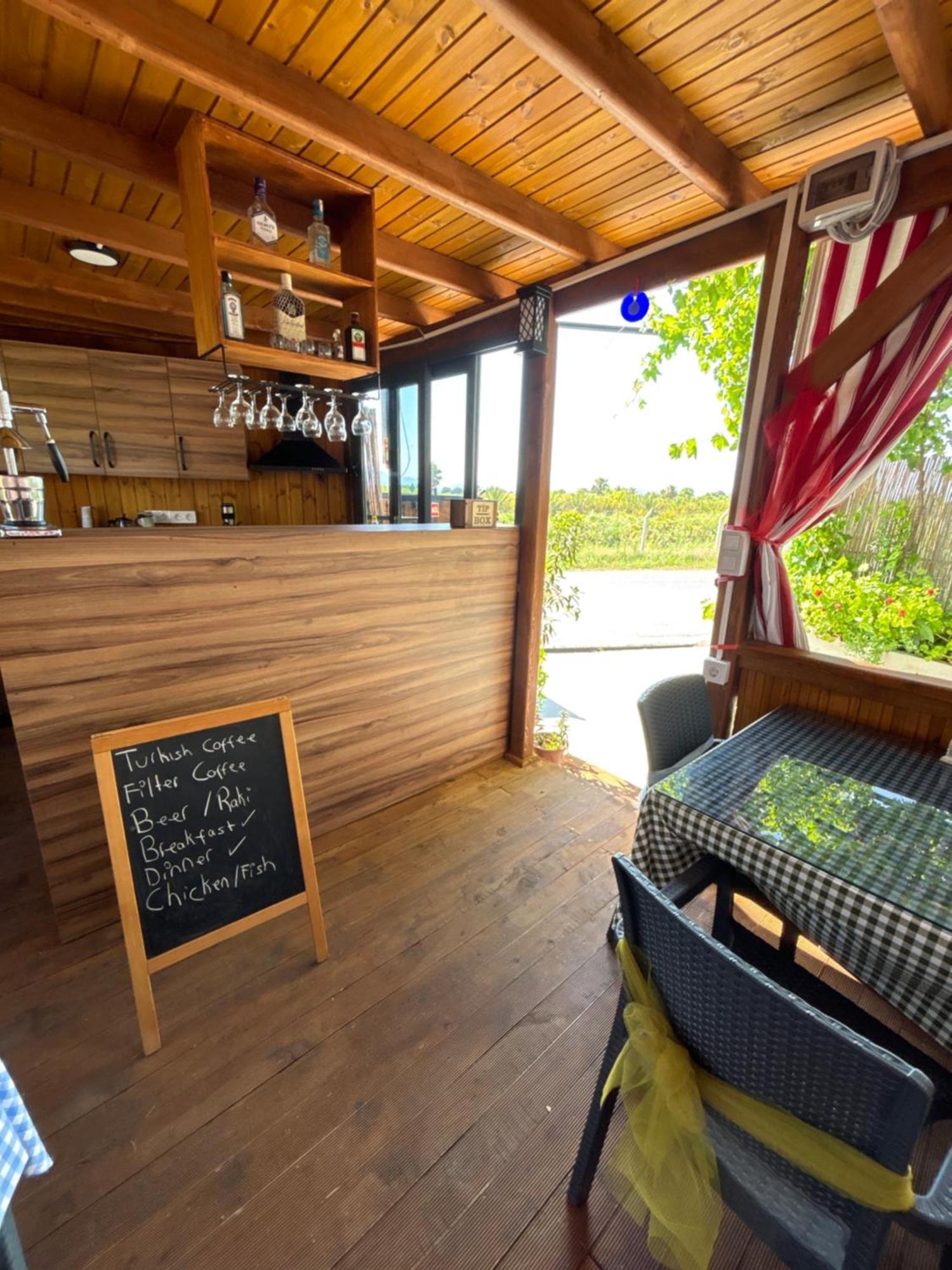 - Airport Villa