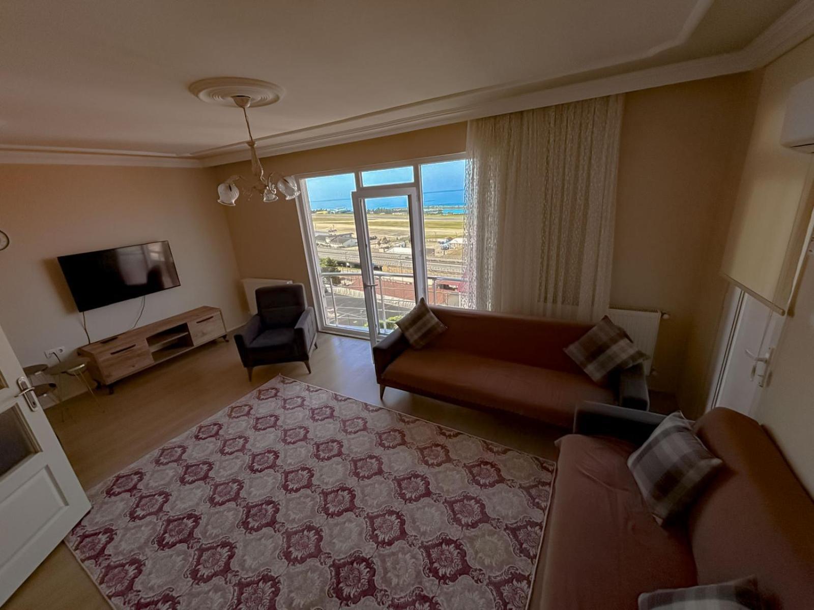 Mila Aparthotel *