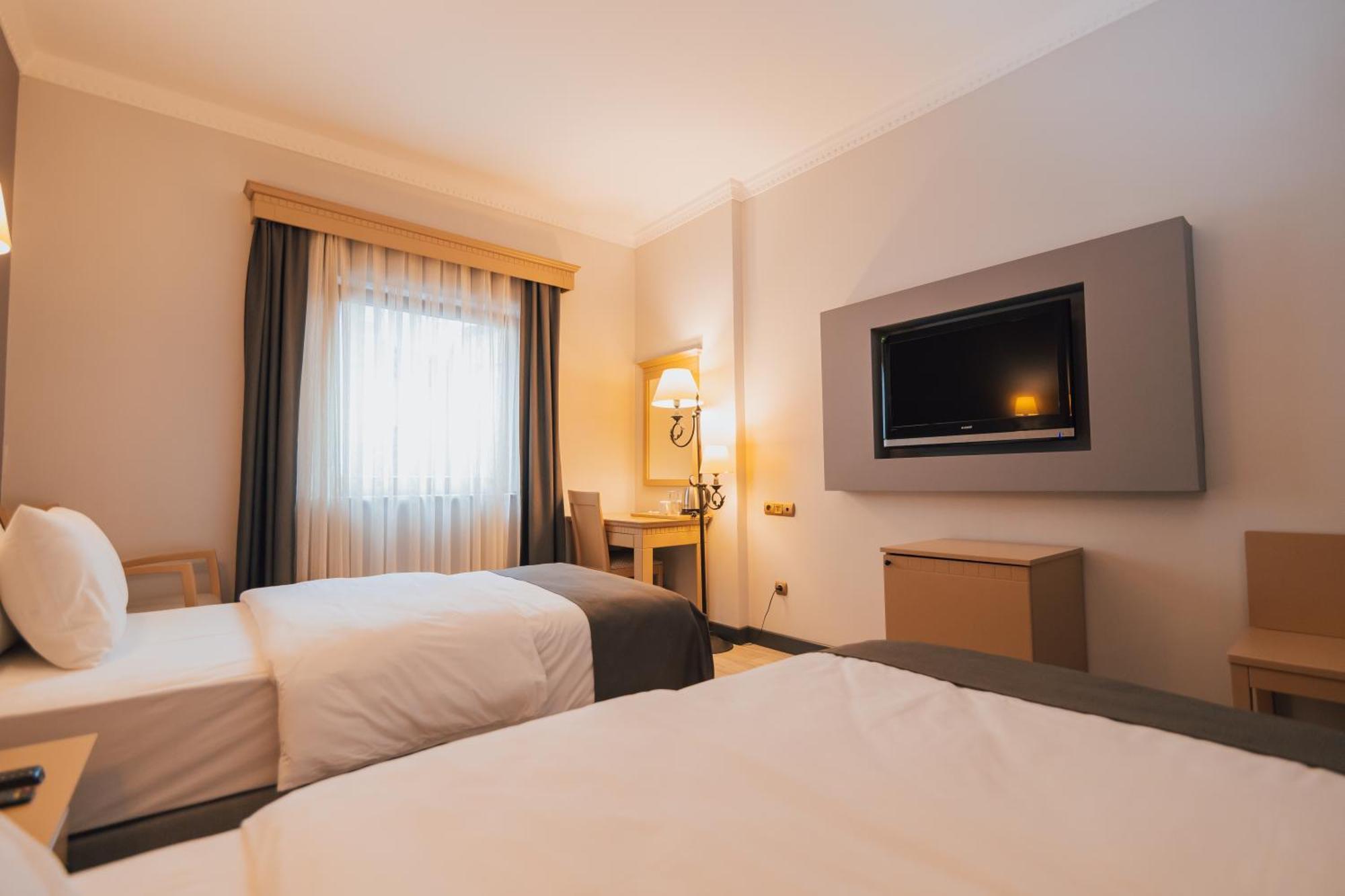 Usta Park Hotel