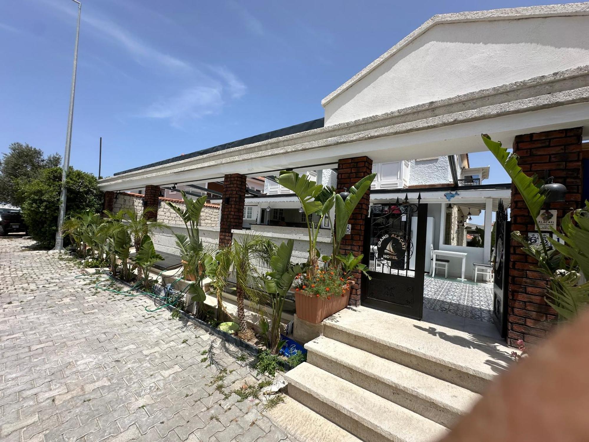 Hotel Grand Butik 5*