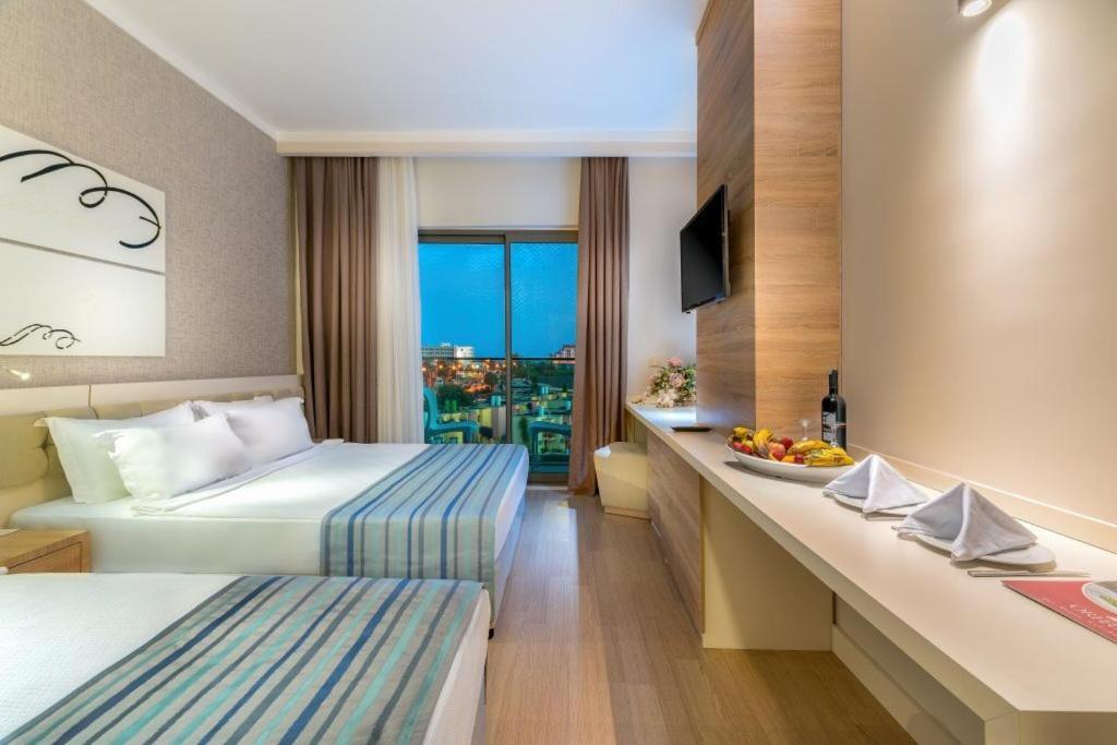 Orfeus Queen Hotel Colakli