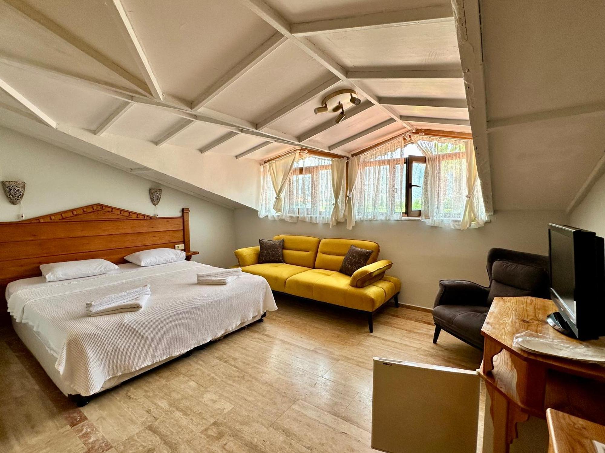 Bahaus 4*