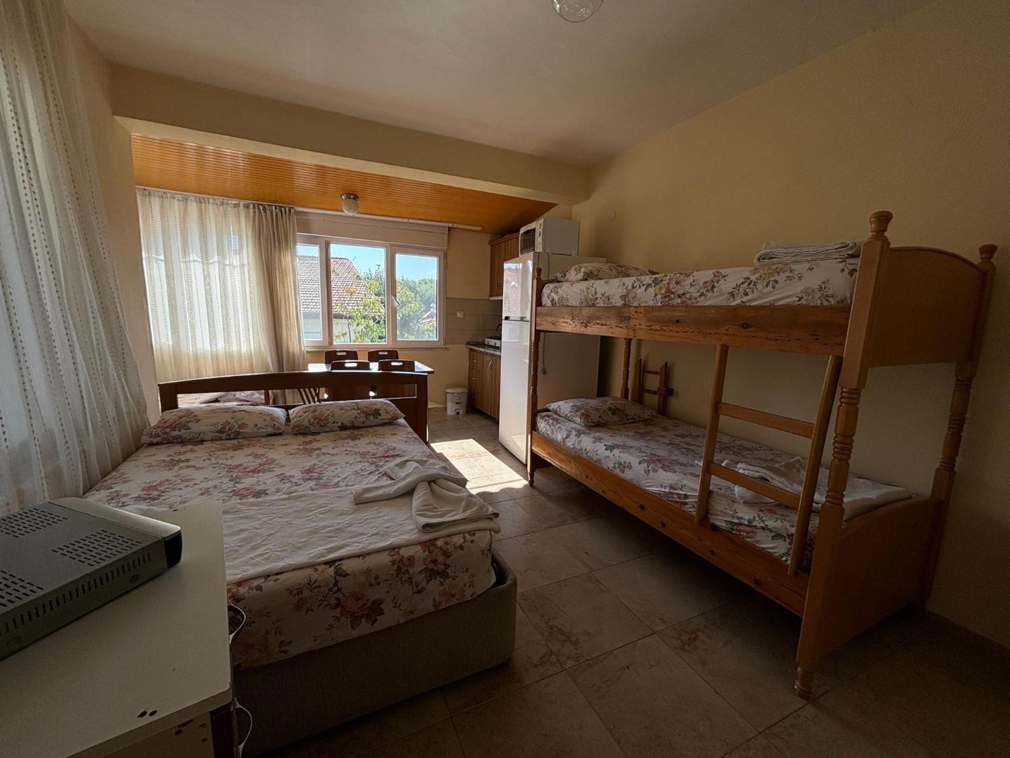 Cicek Aile Guest house *