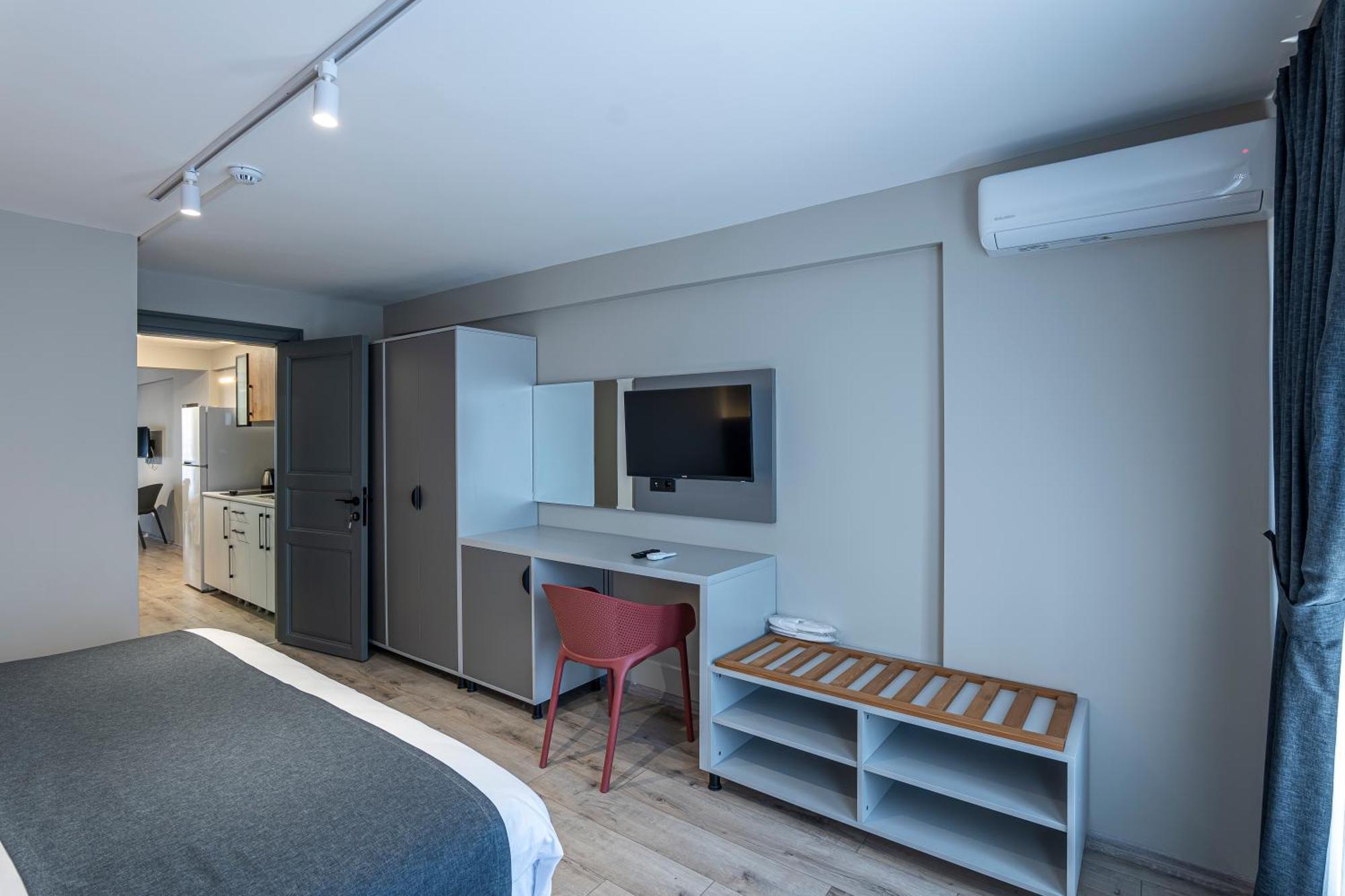 Calanthe Hotel 3*