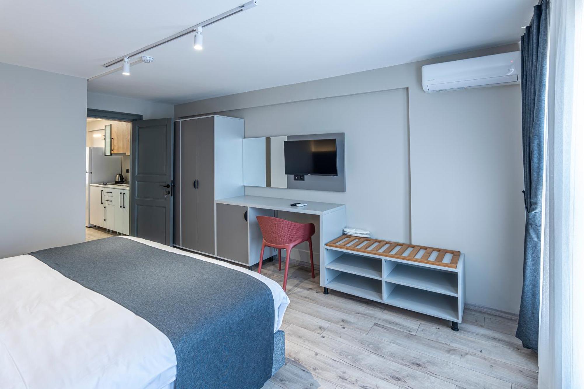 Hotel Calanthe 3*