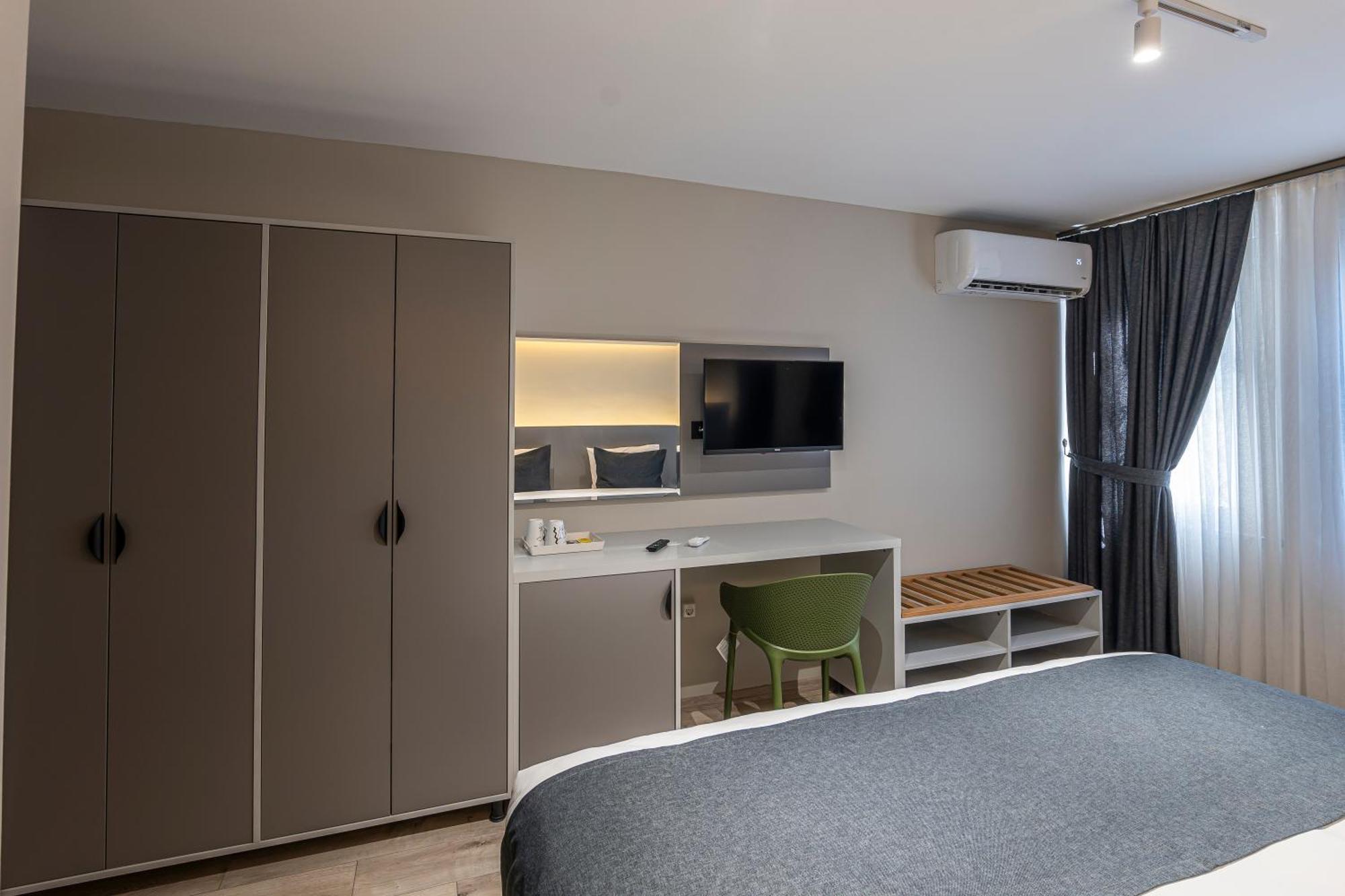 Hotel Calanthe