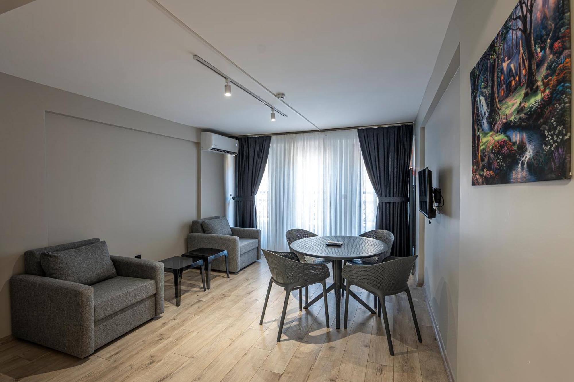 Calanthe Hotel 3*
