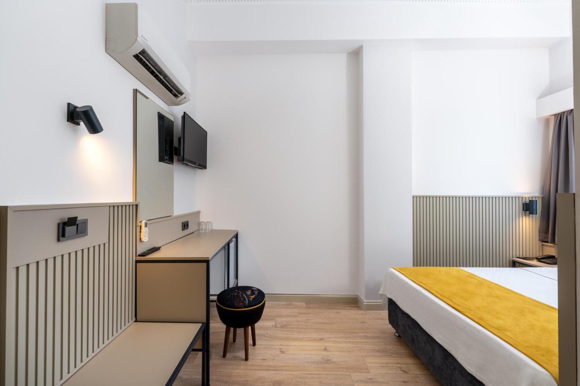 Lemon Hotel 3*