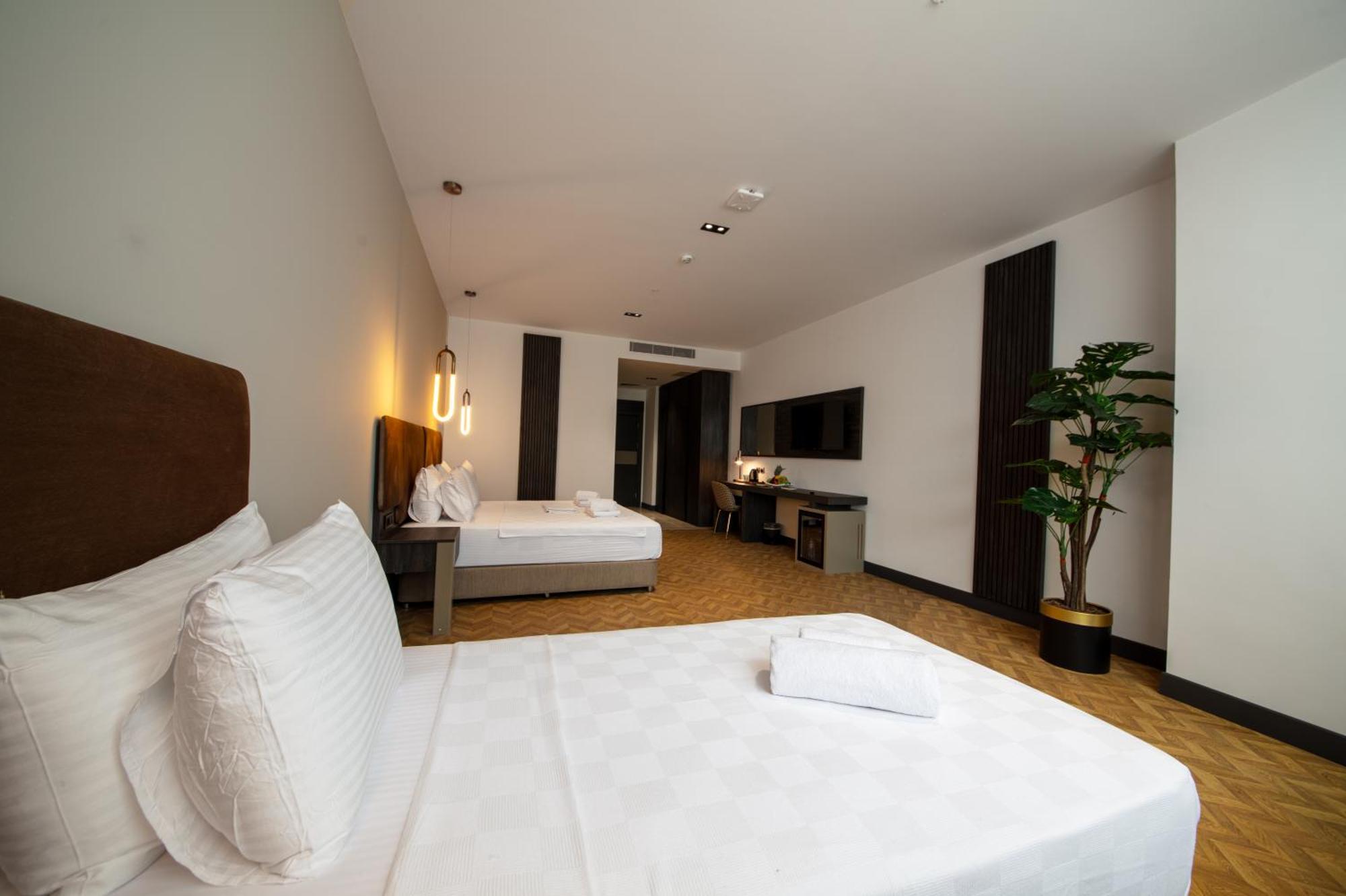 V Center Hotel
