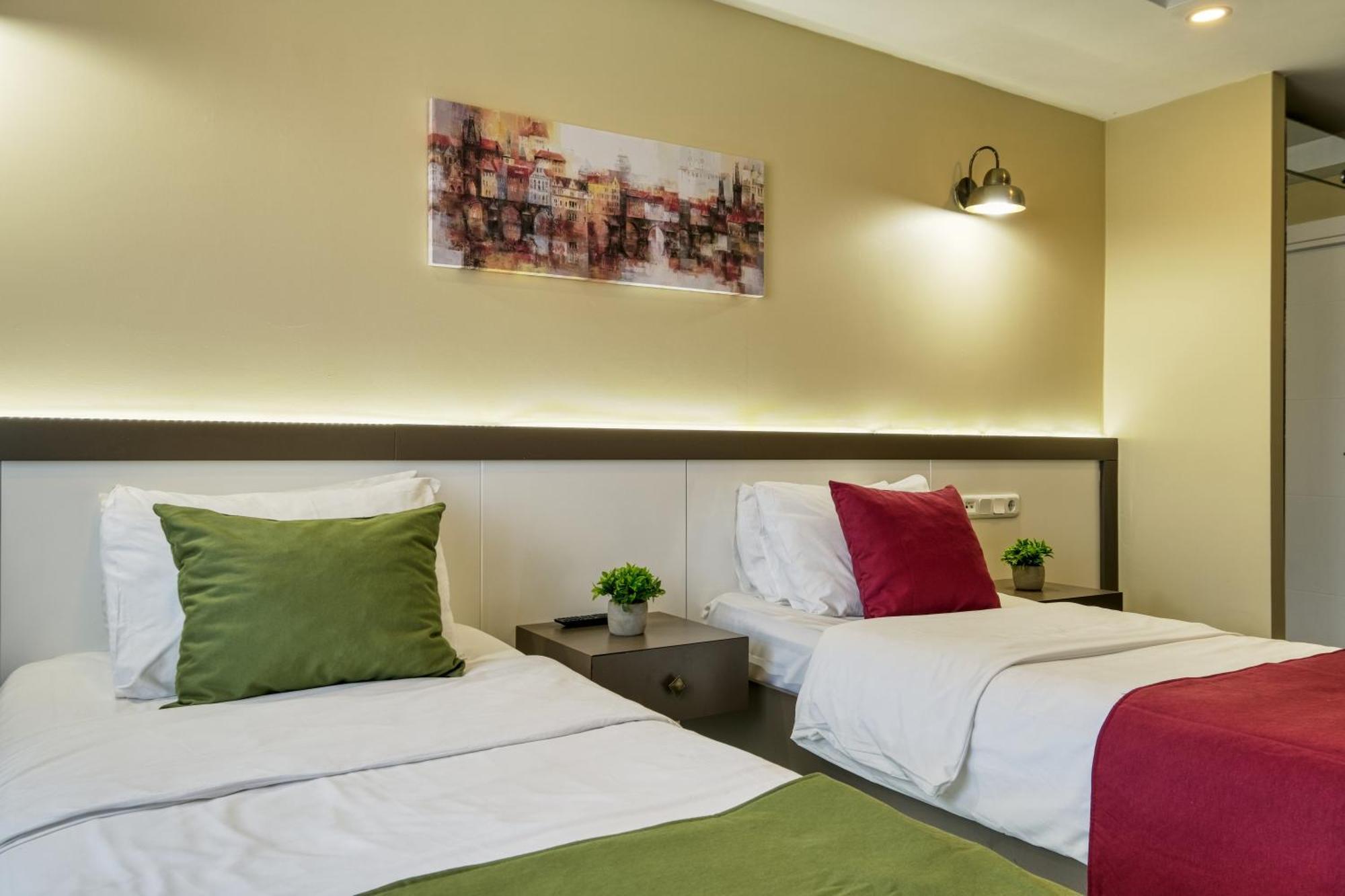 Hotel Duck 3*
