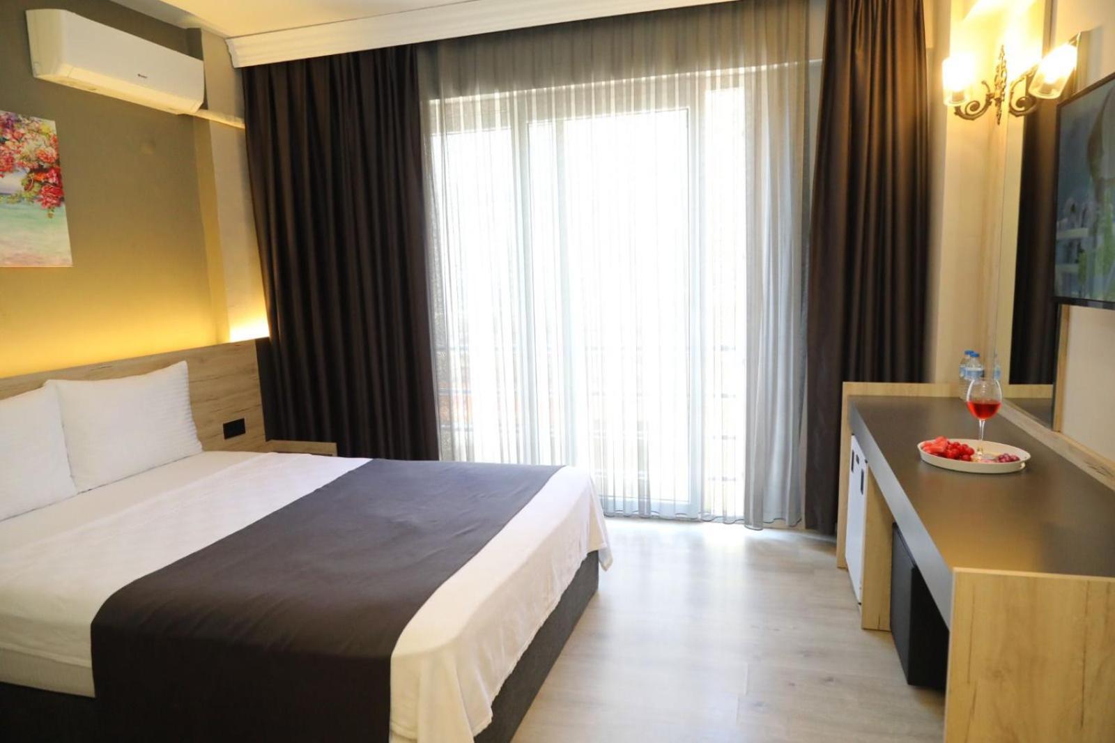 Grand Faik Cesme