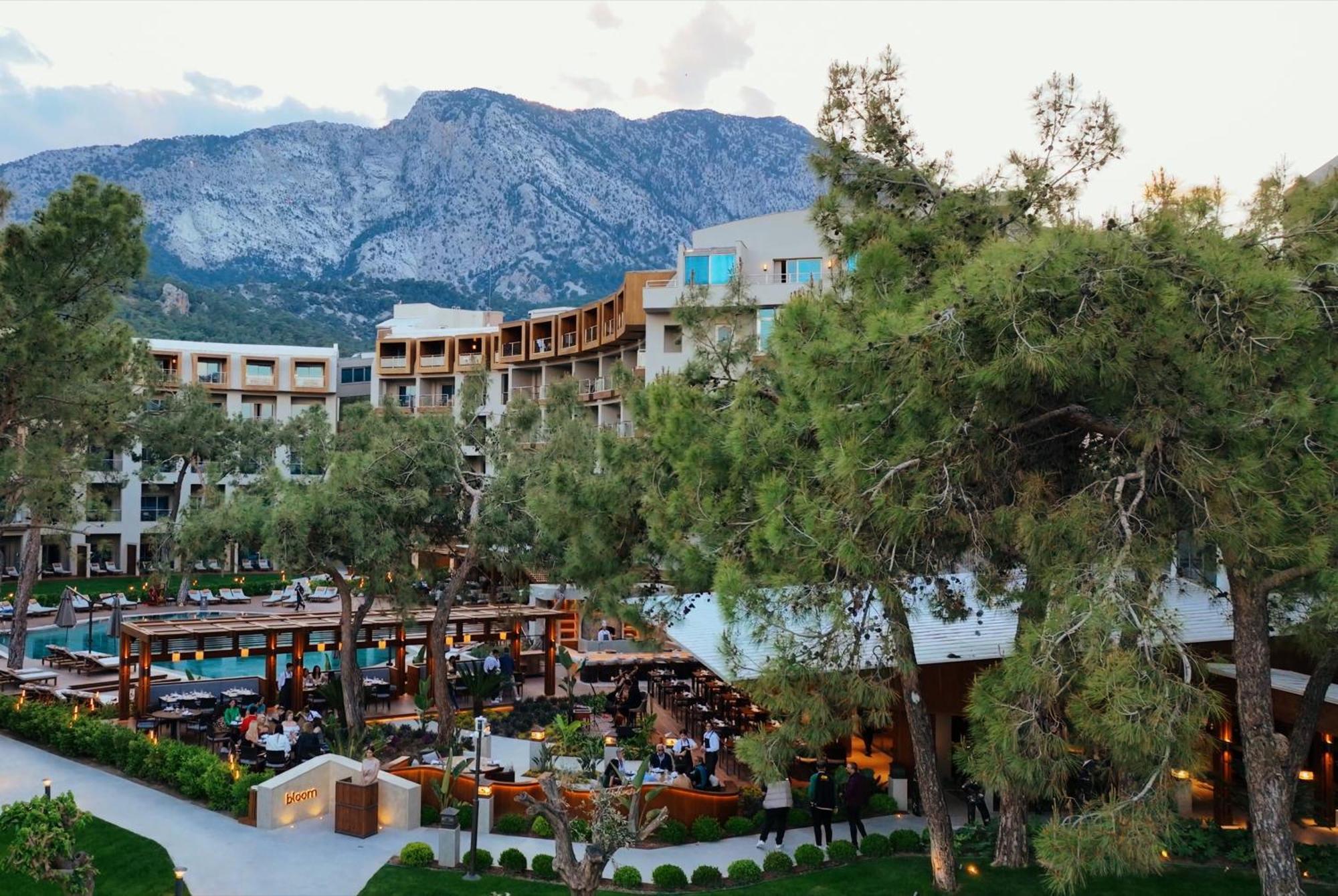Resort Rixos Sungate - The Land Of Legends Access