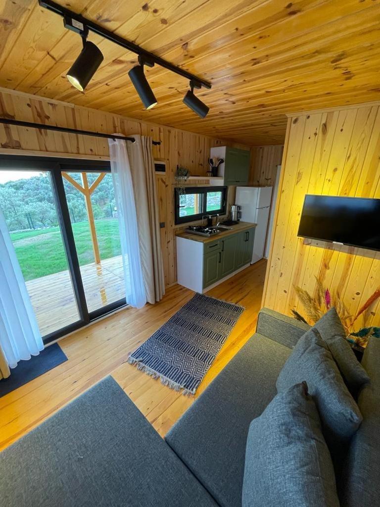 Suzi's Tiny Holiday home *