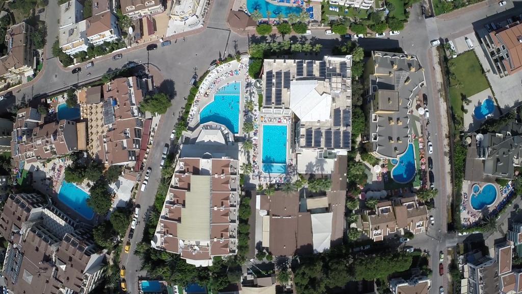 Club Atrium & Hotel 3*