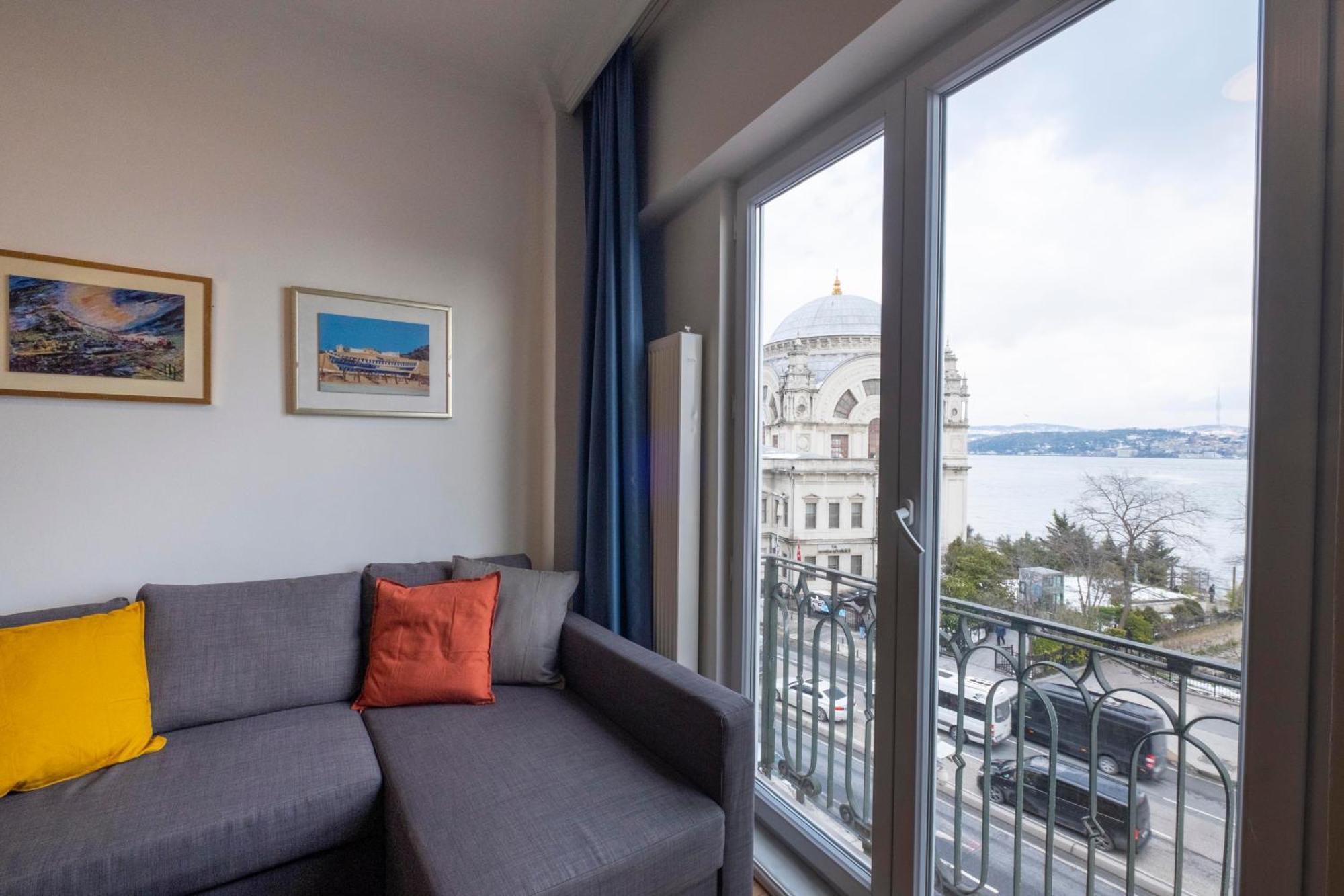 Trendy Waterfront With A Striking View Istanbul