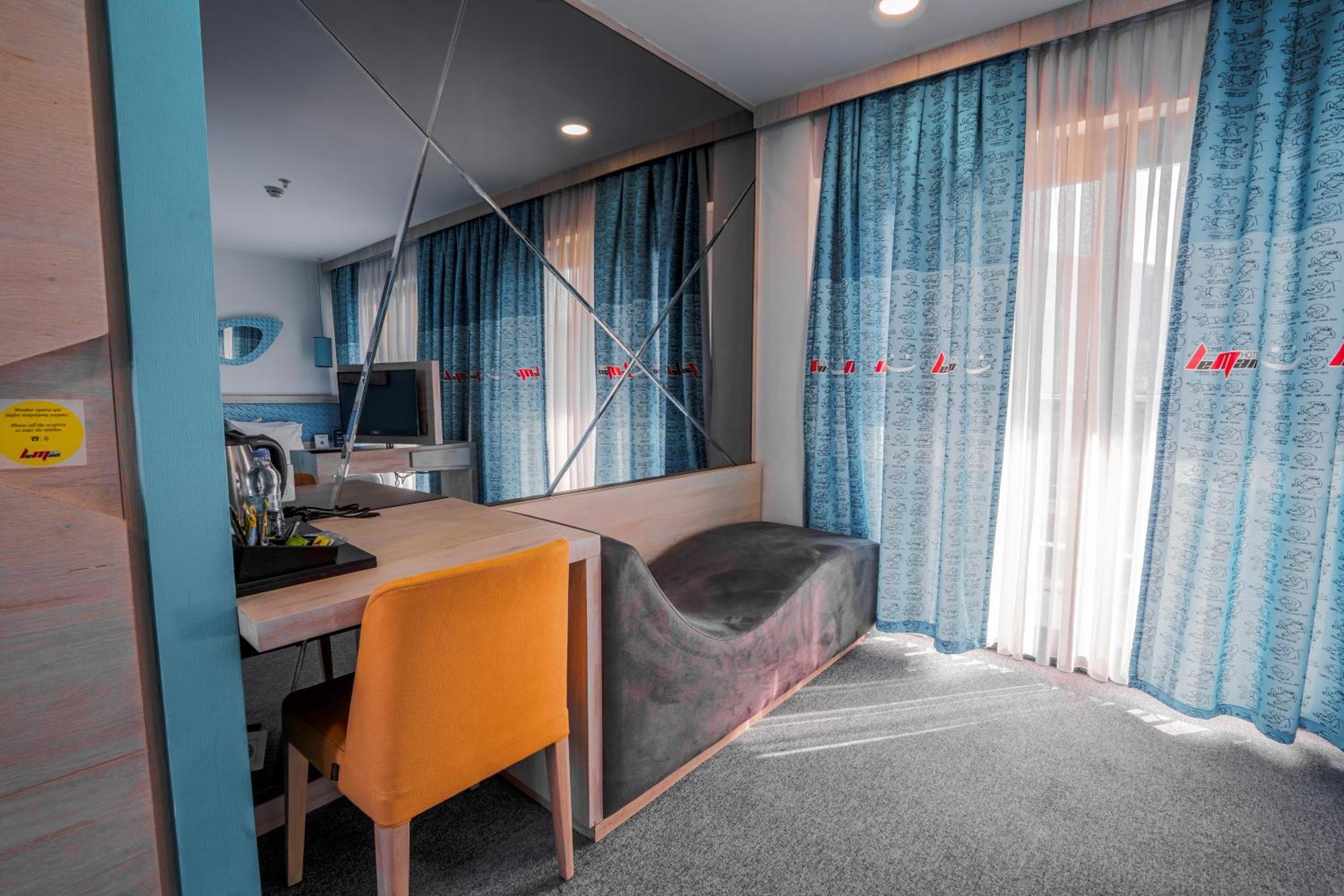 Leman 5*