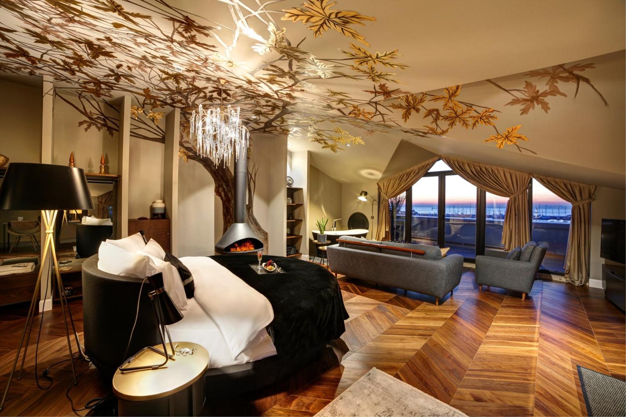Hotel 39 Kalamis Marina & Restaurant 3*