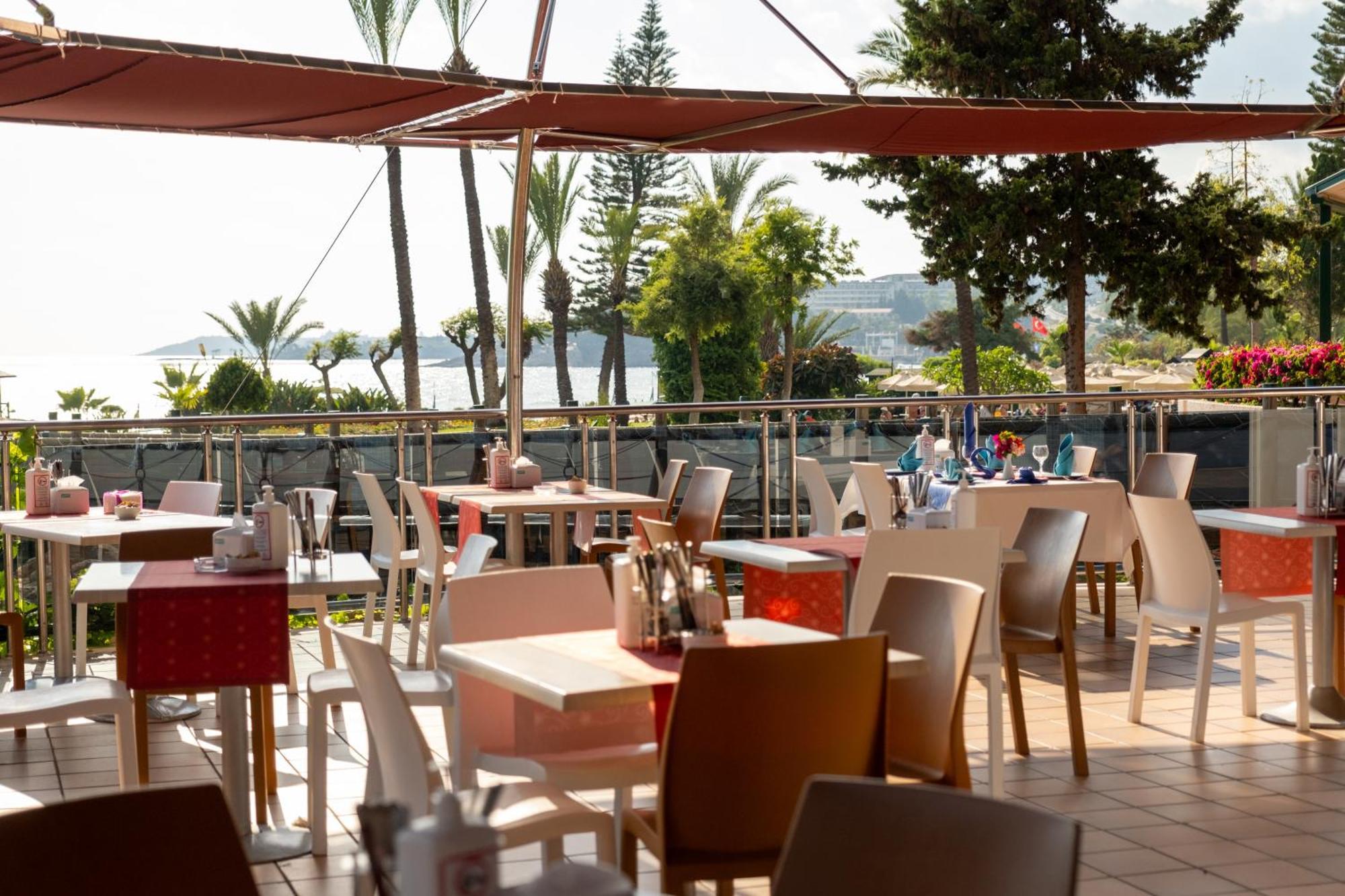 Aqi Pegasos Hotel 5*