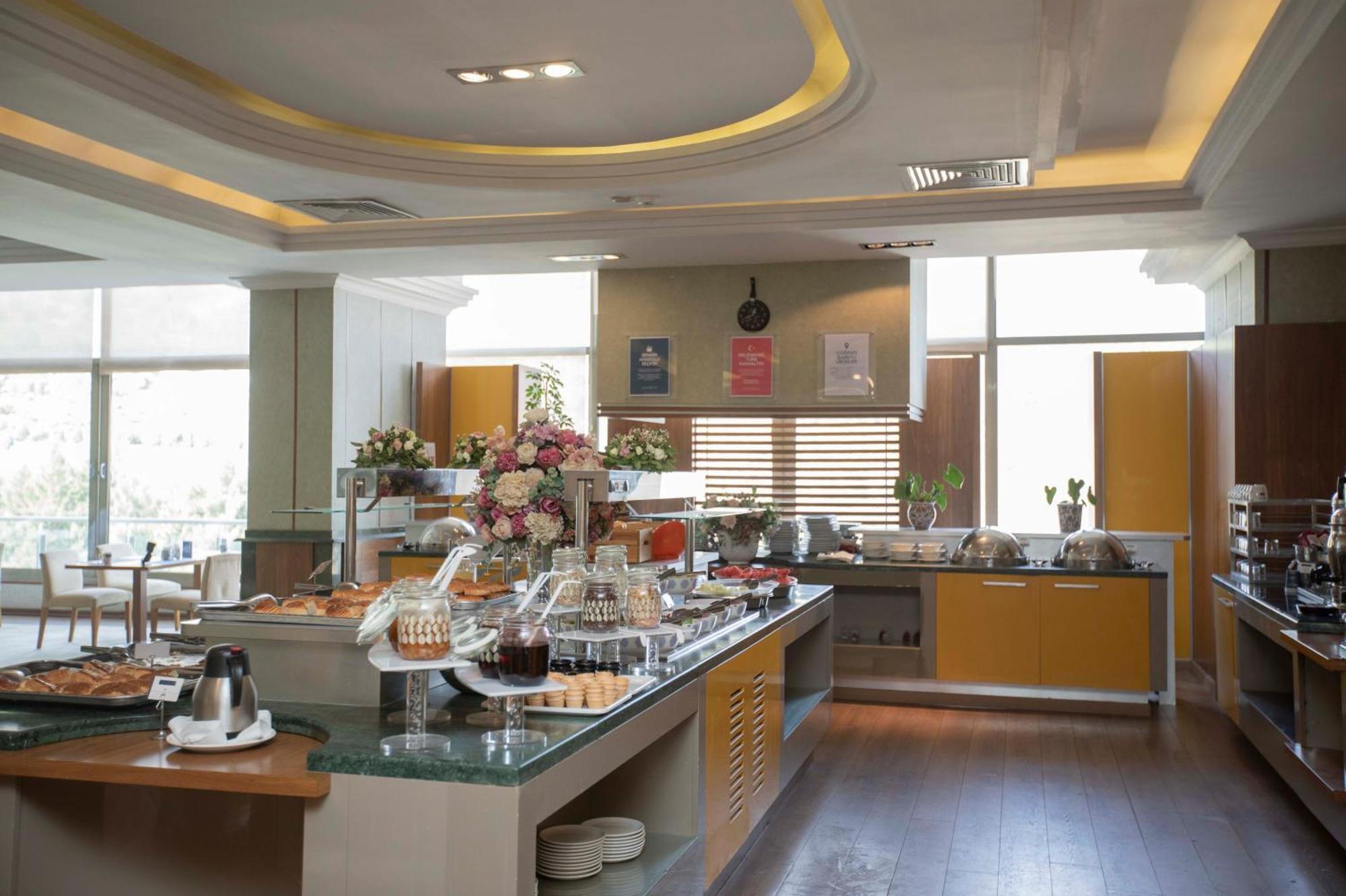 Hotel Anemon Grand 5*