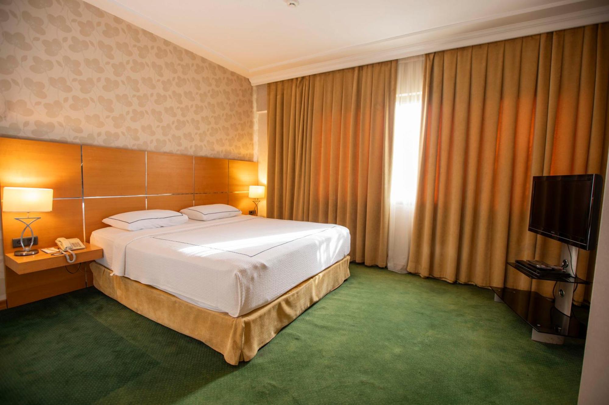 Hotel Anemon Grand 5*