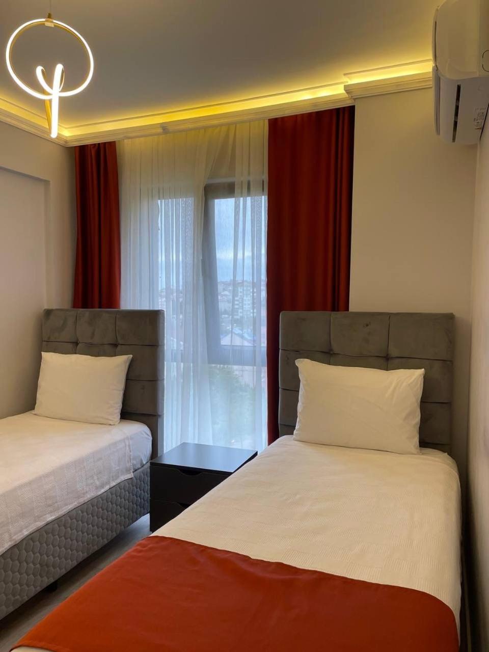 Aparthotel Mahal House *