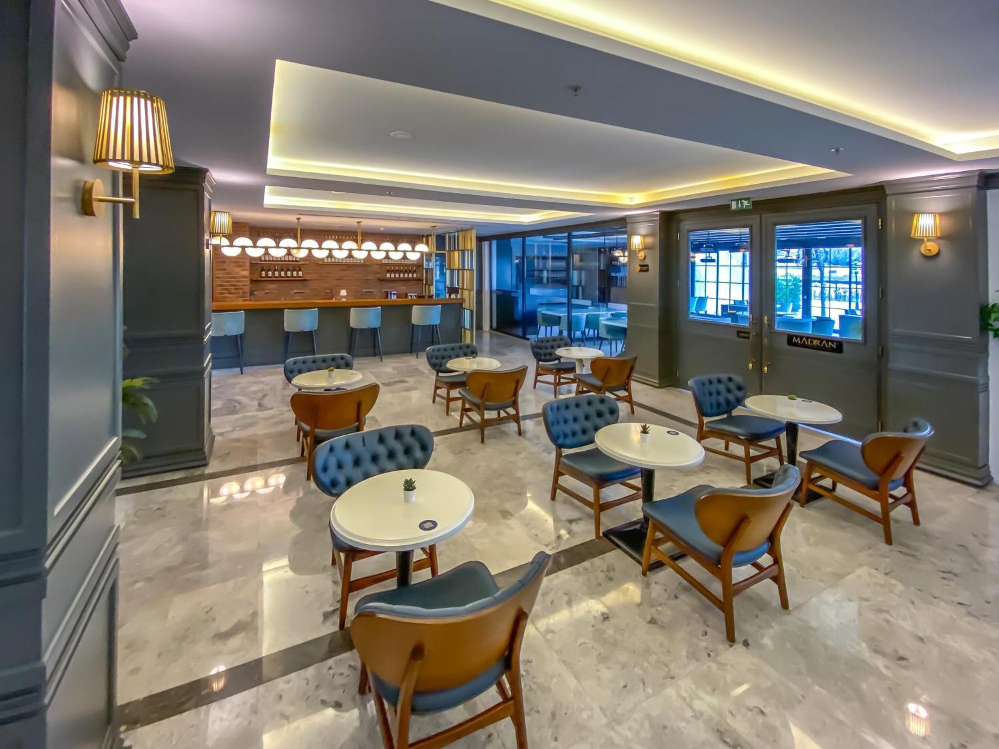 Hotel Anemon Kent 4*